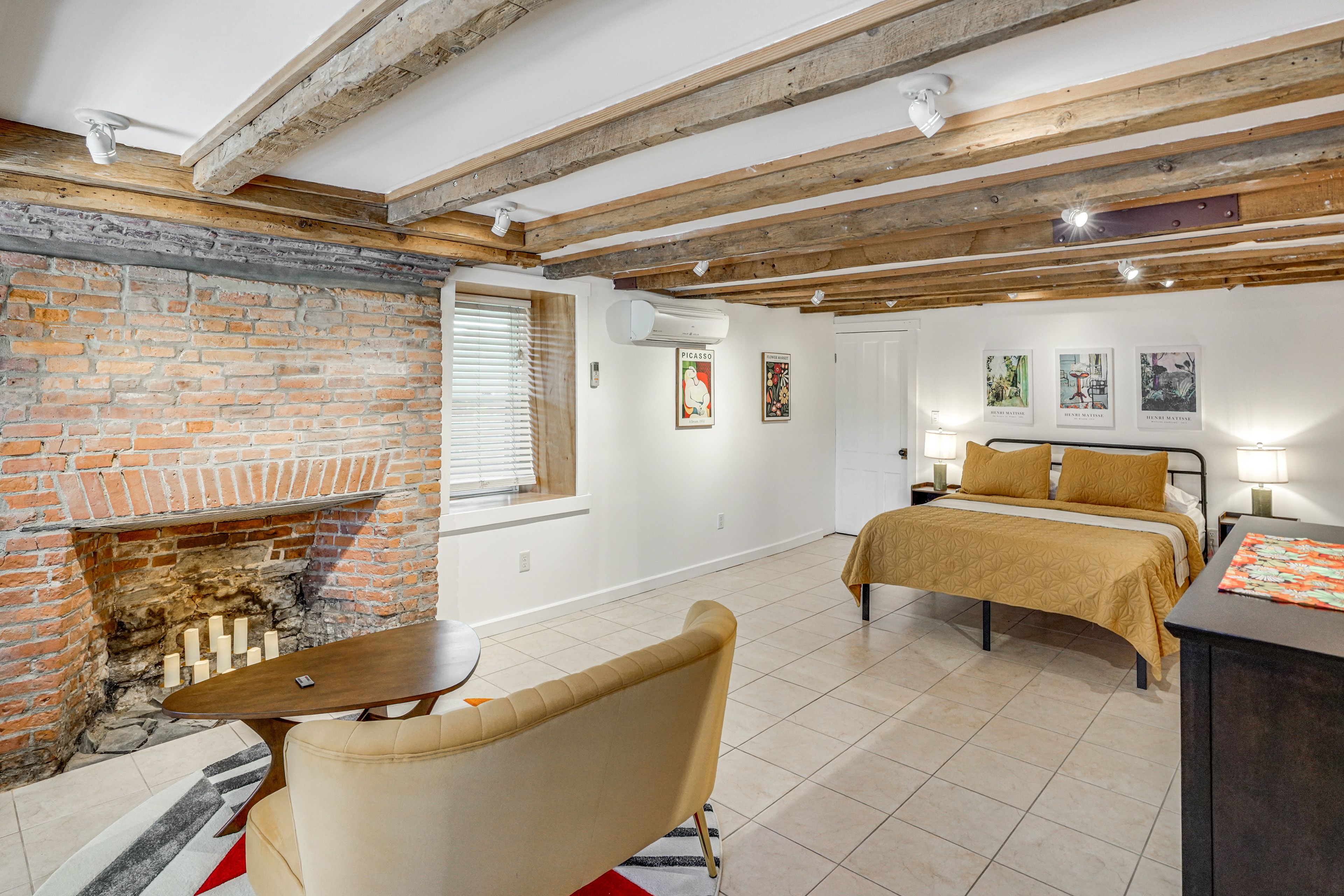 Bedroom 2 | Queen Bed