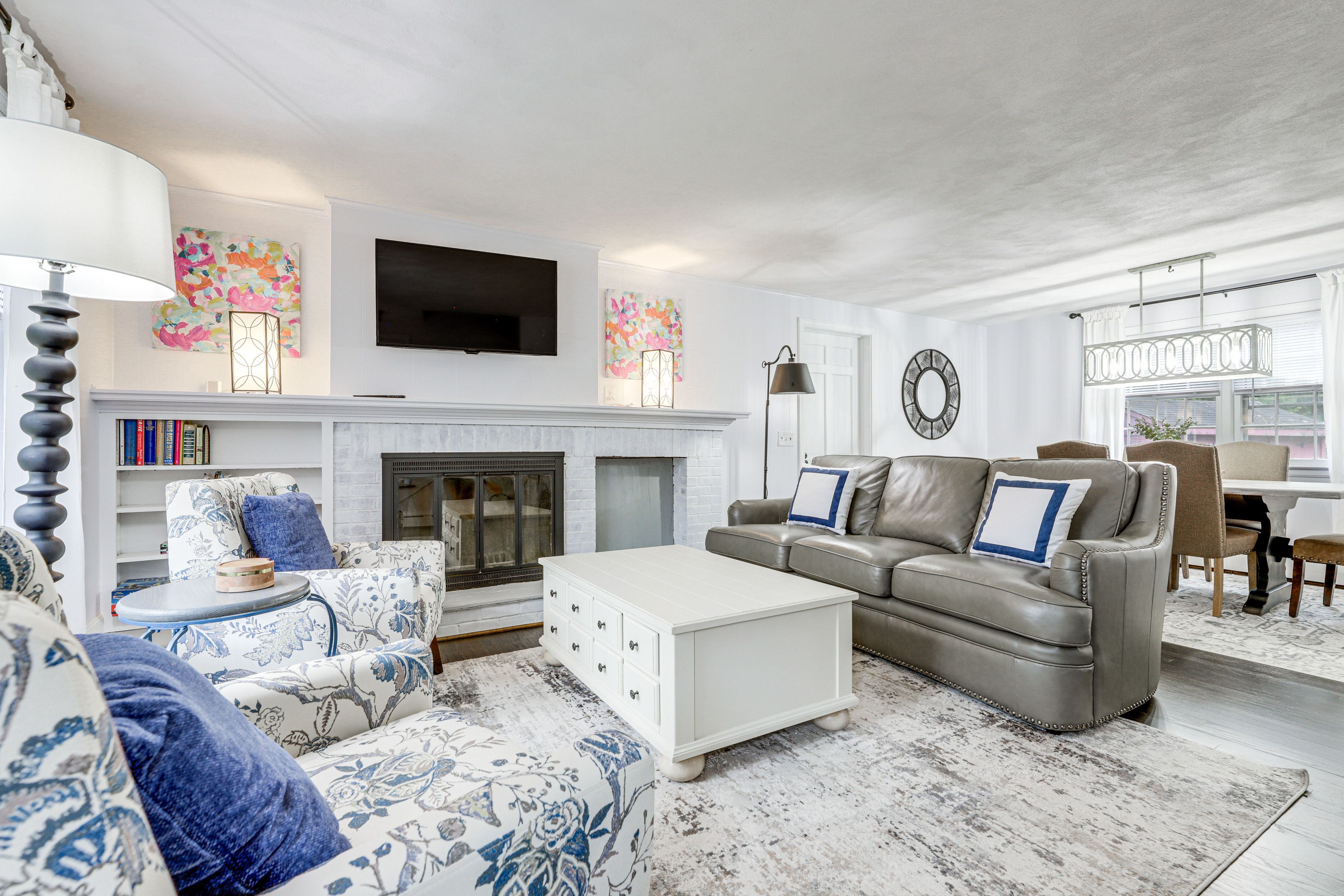 Quaker Hill Vacation Rental | 3BR | 2BA | 1,600 Sq Ft | Stairs Required