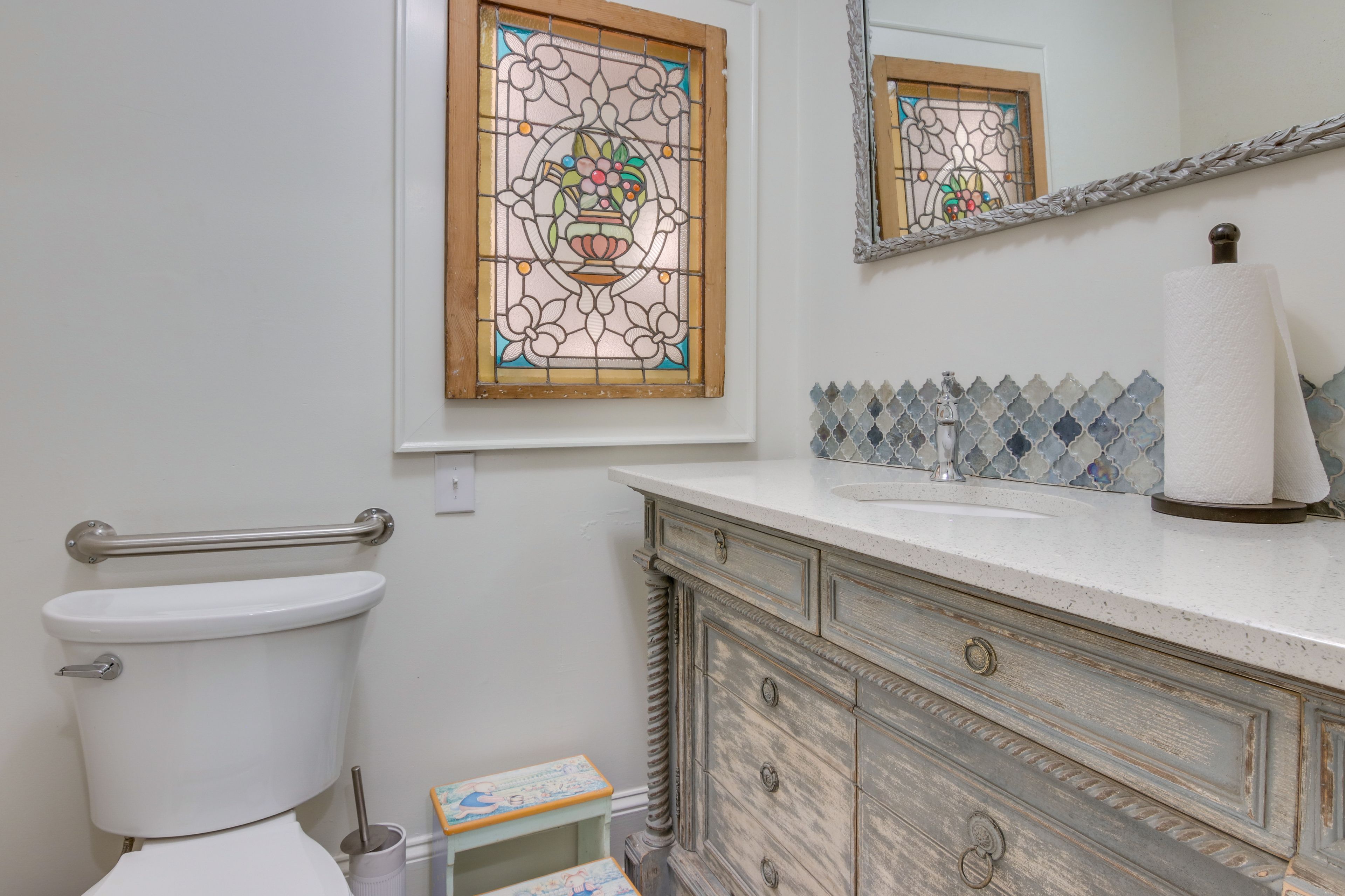 Half Bathroom | 1st Floor
