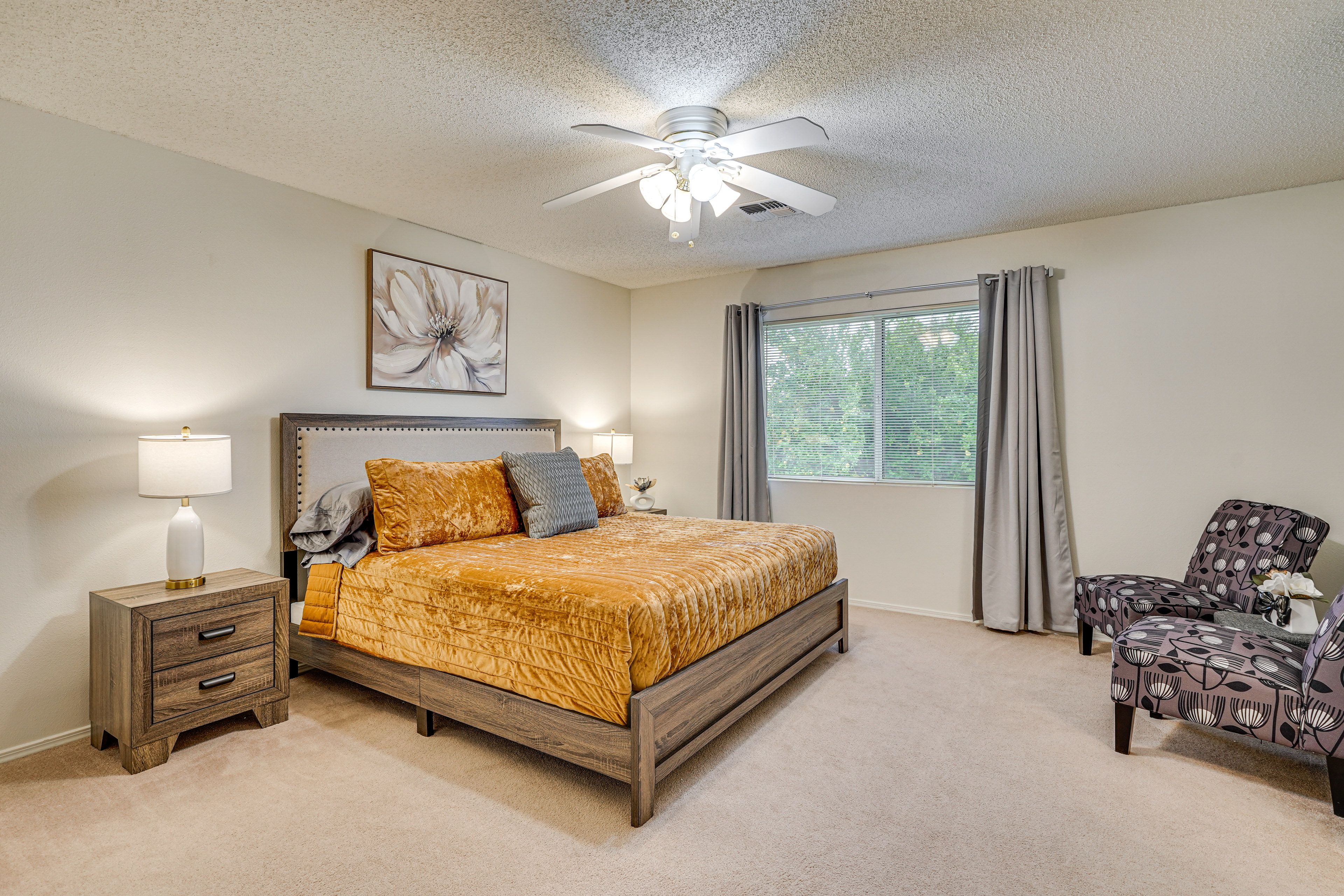 Bedroom 1 | King Bed | Linens Provided