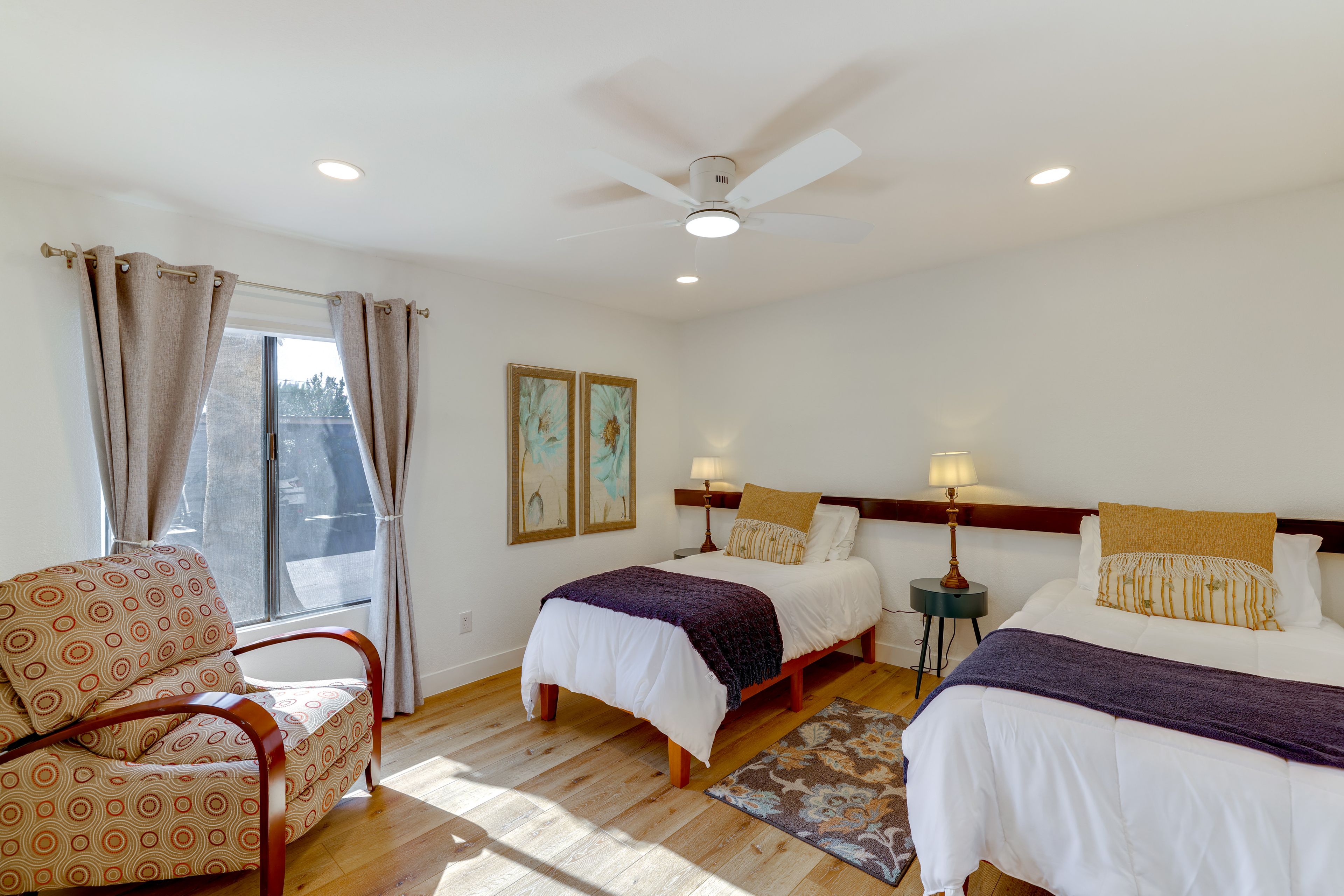 Bedroom 2 | 2 Twin Beds | Linens Provided