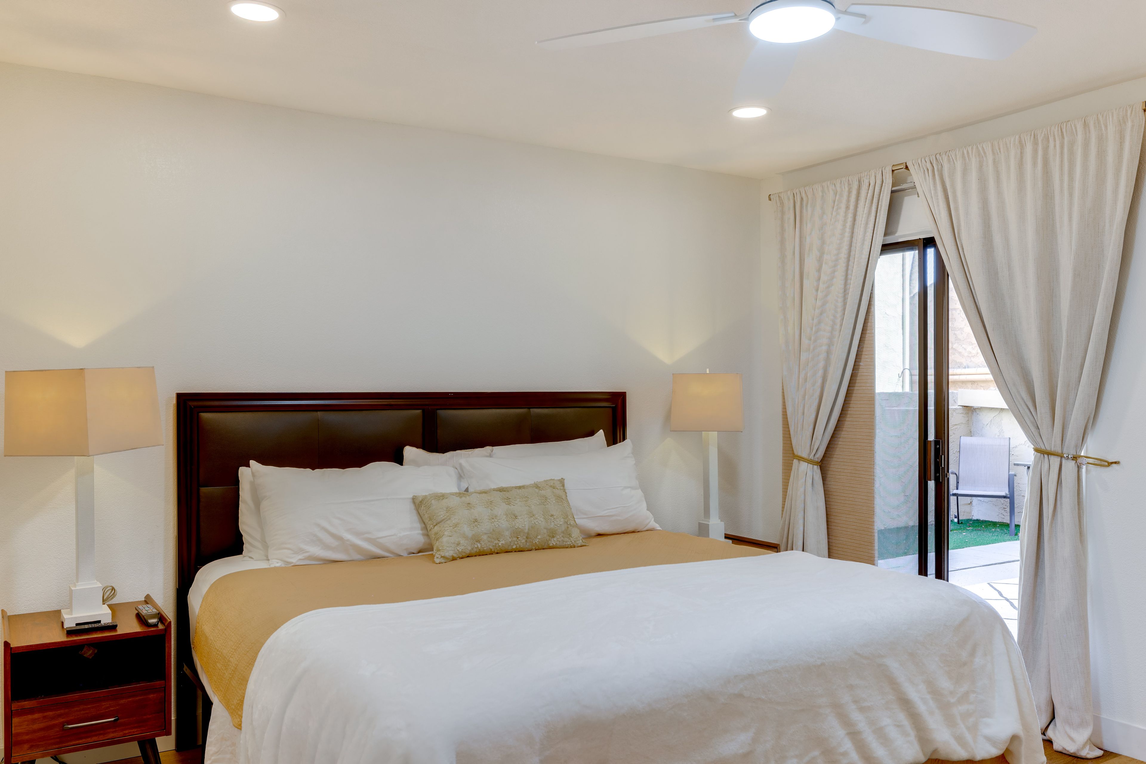 Bedroom 1 | King Bed | En-Suite Bathroom