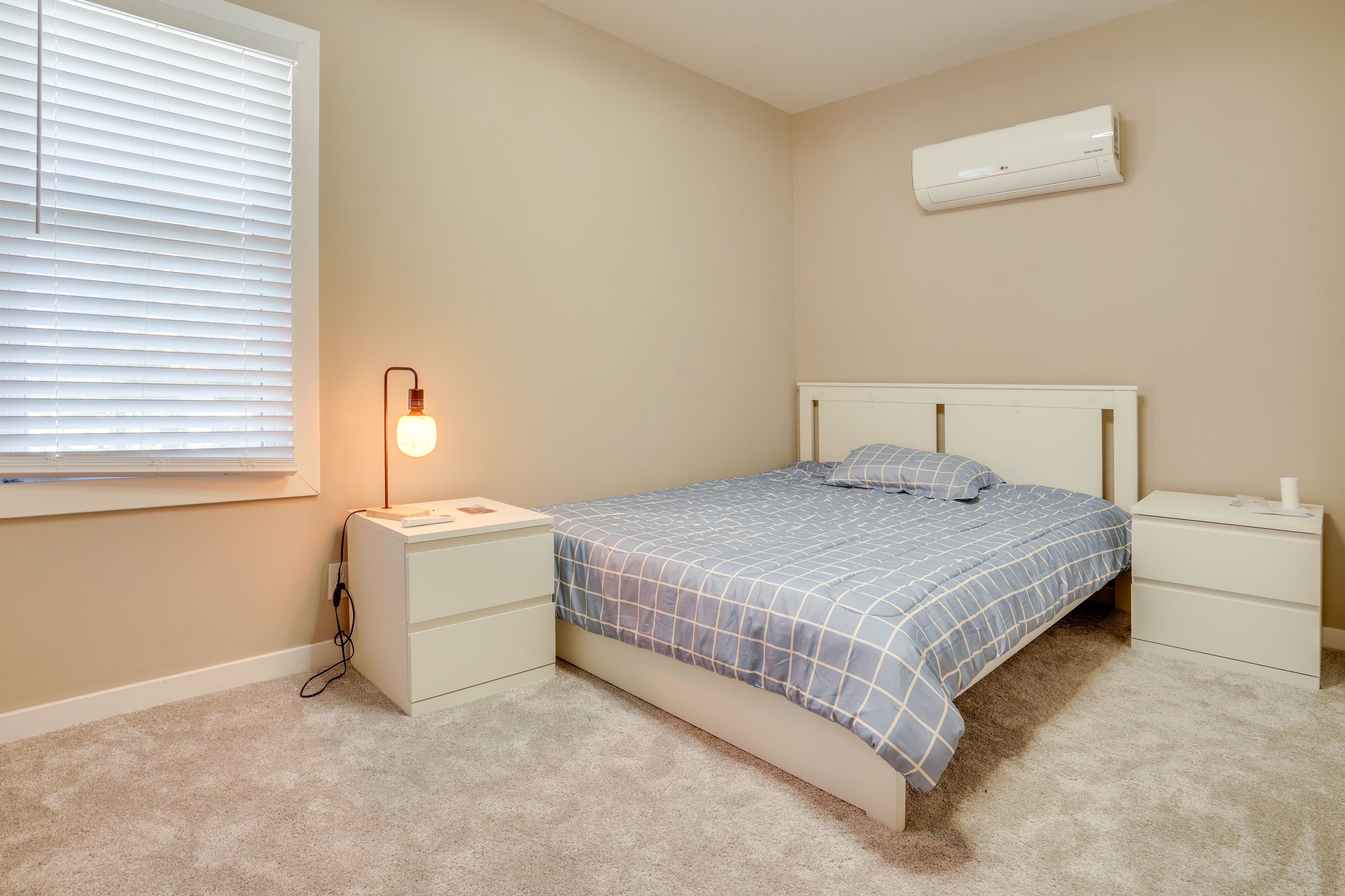 Bedroom 2 | 2nd Floor | Queen Bed