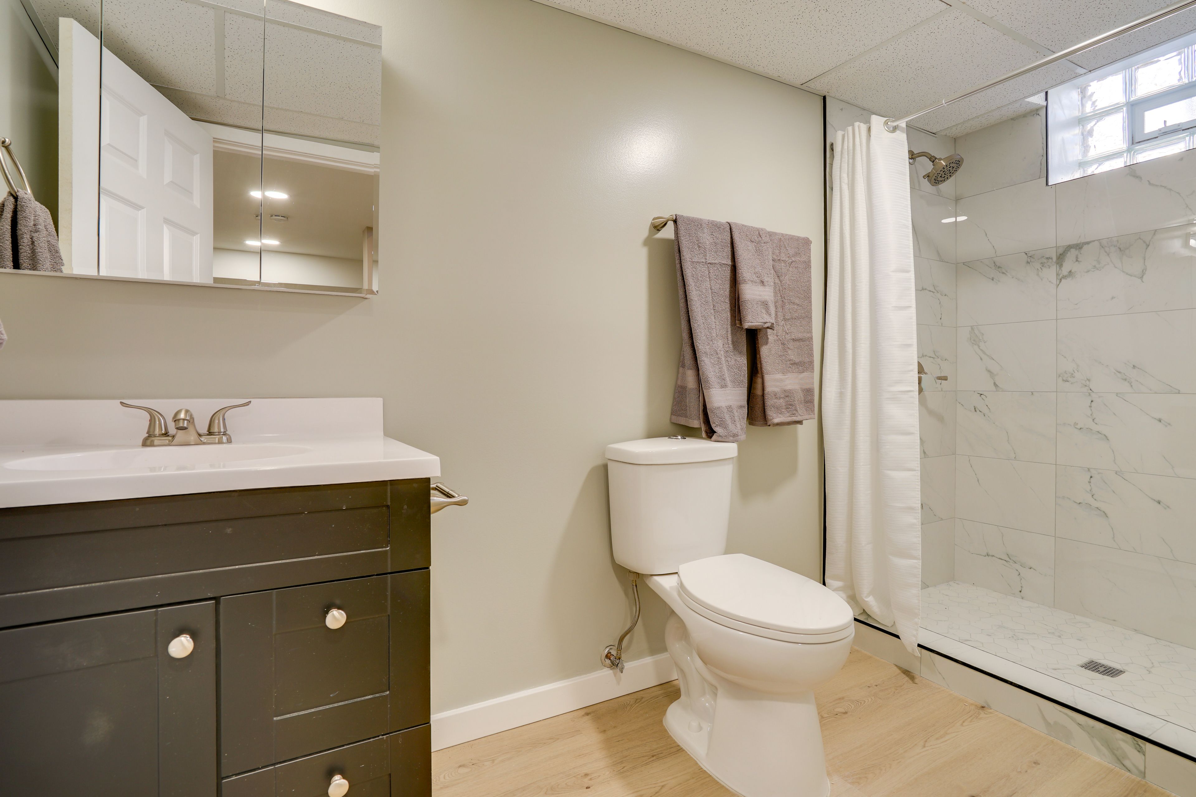 Full Bathroom | Basement