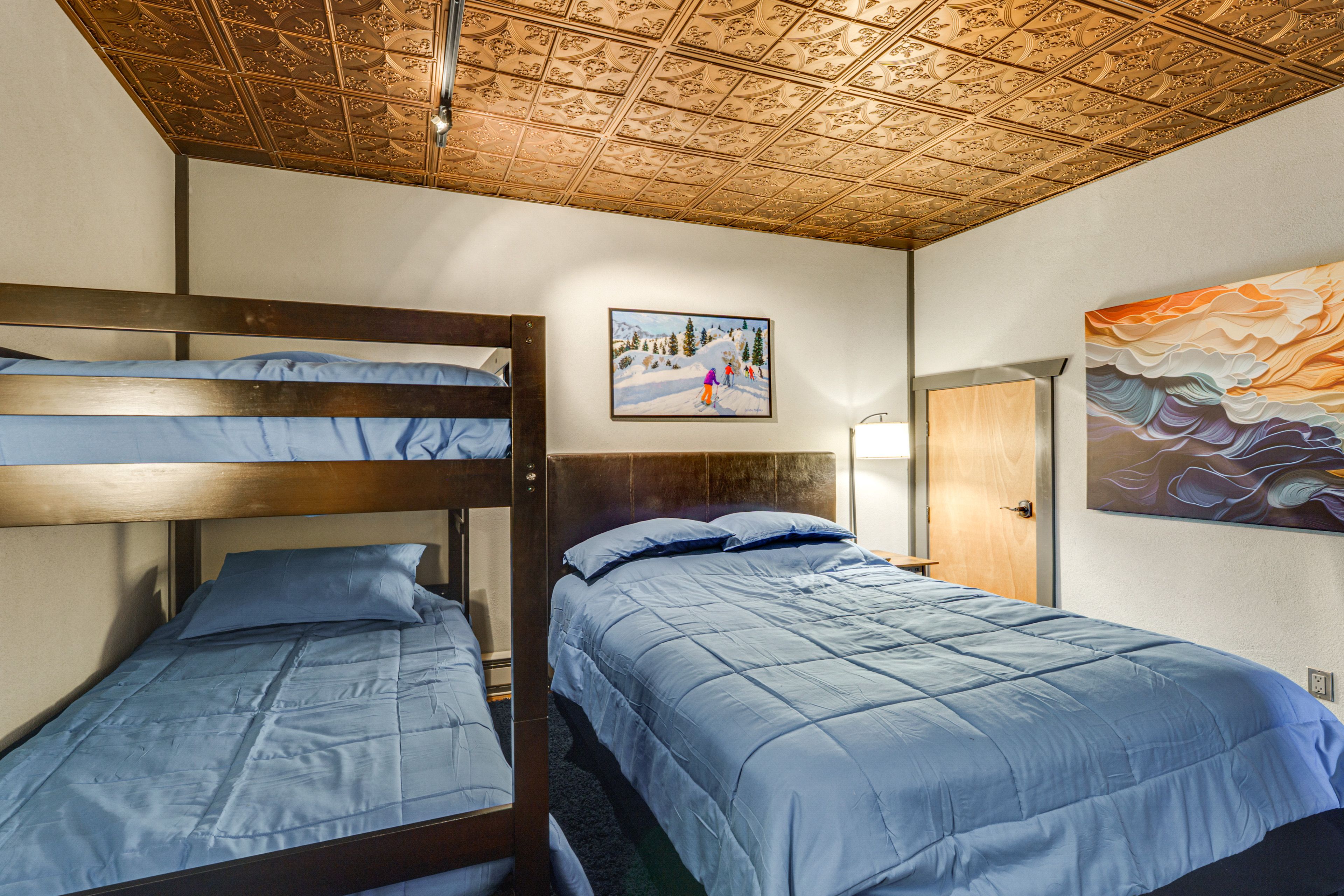 Bedroom 3 | Queen Bed | Twin Bunk Bed