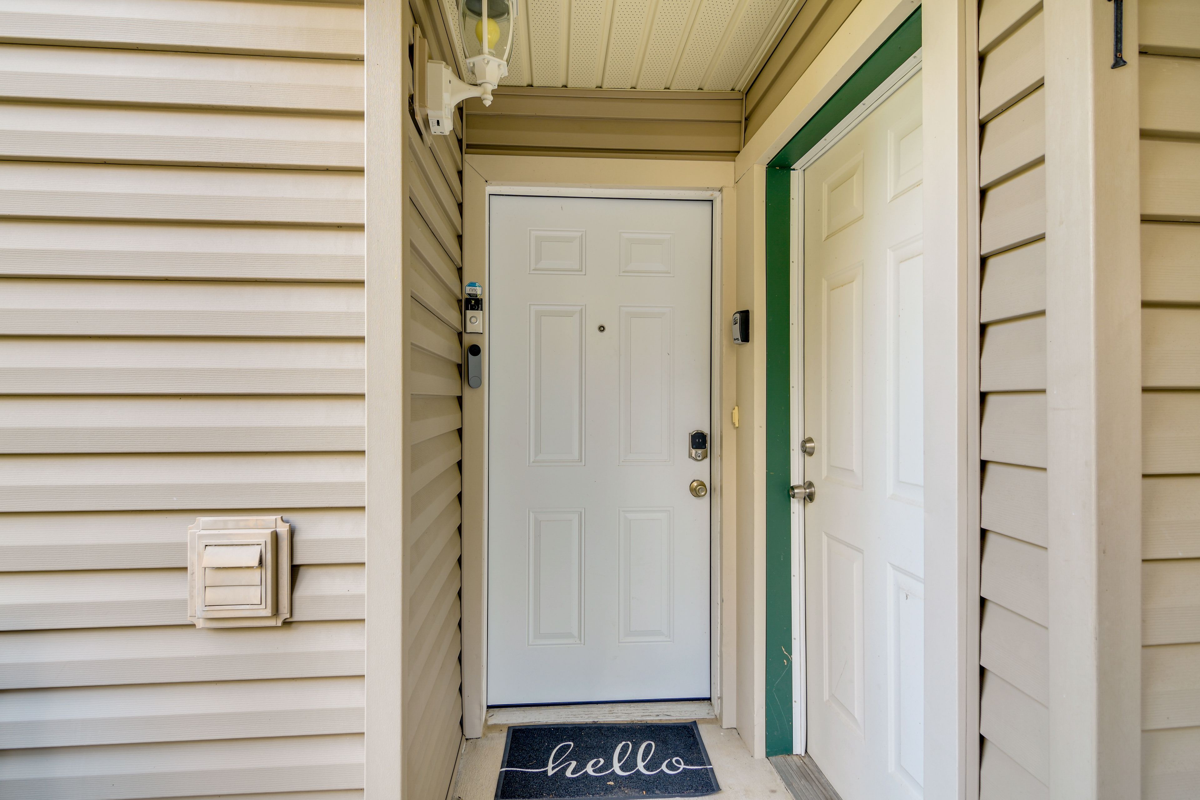 Condo Exterior | Private Entrance