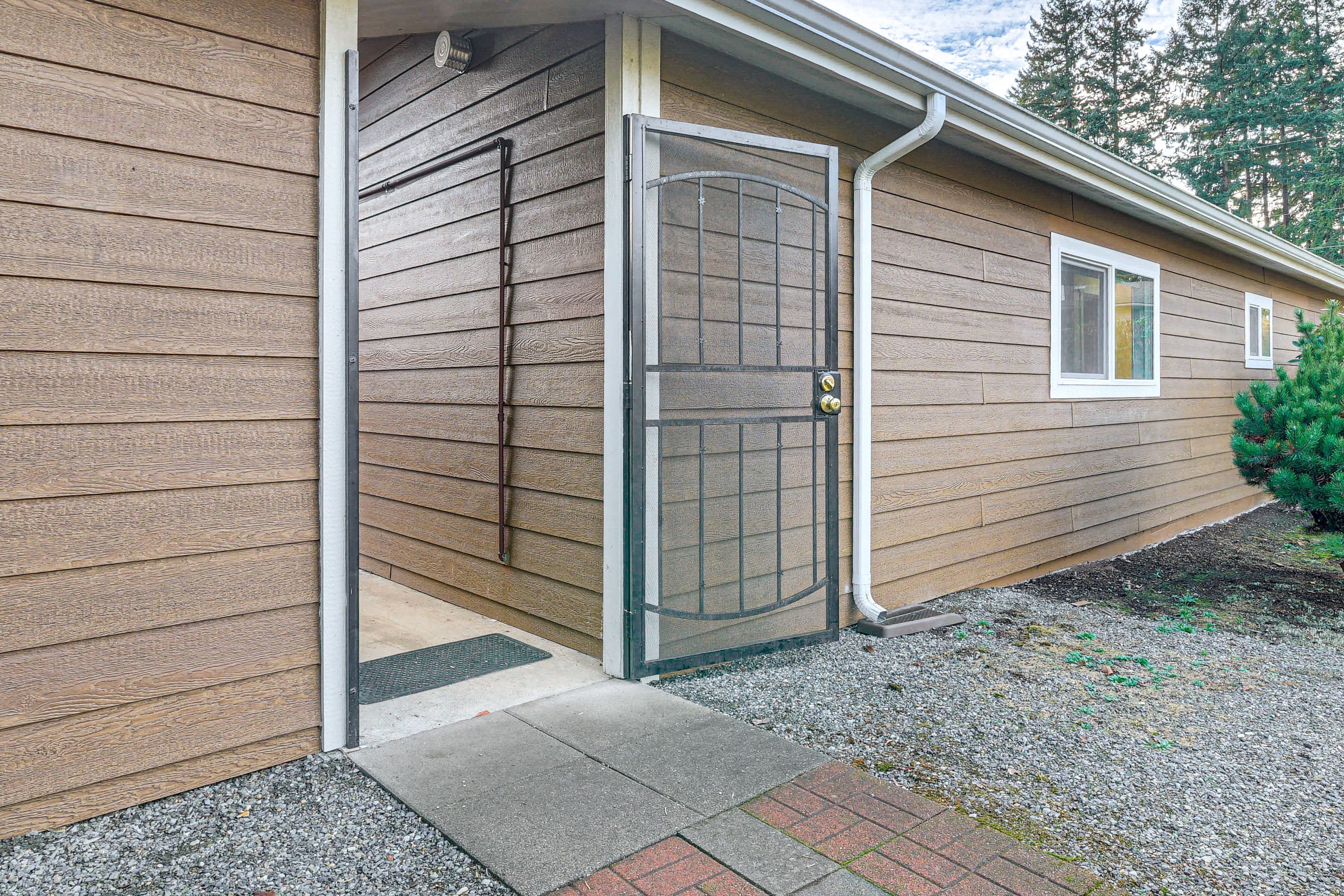 Walkway to Unit Entrance