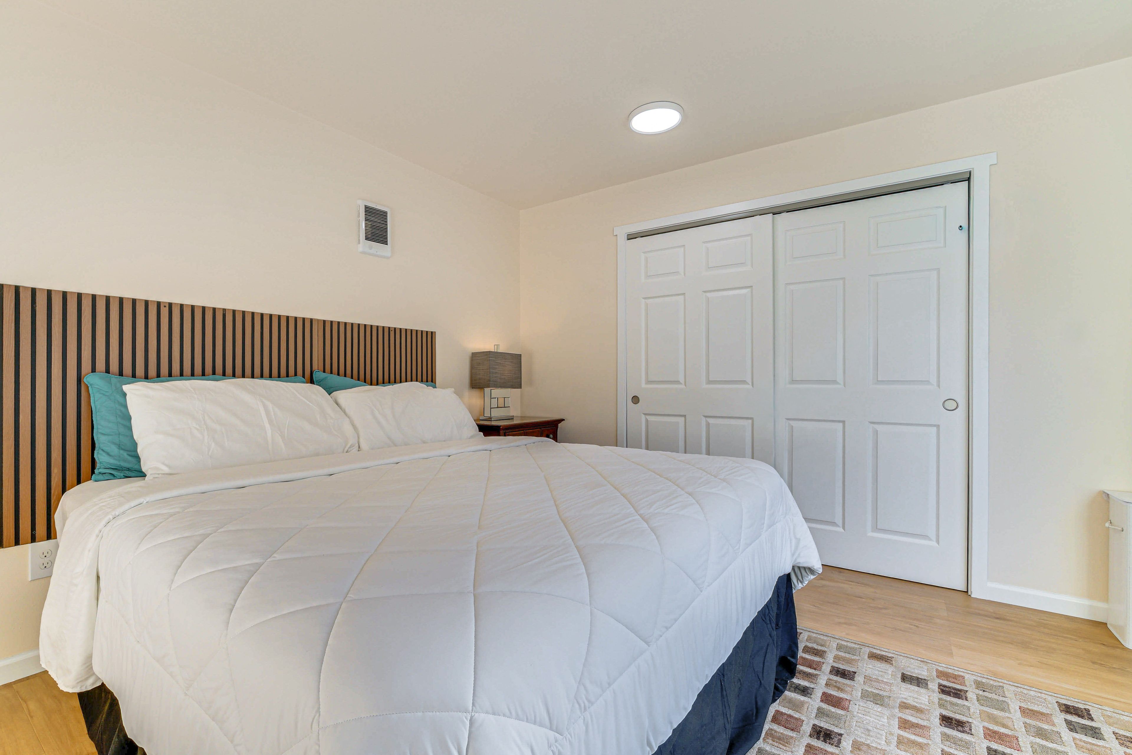 Bedroom 1 | King Bed | Linens Provided