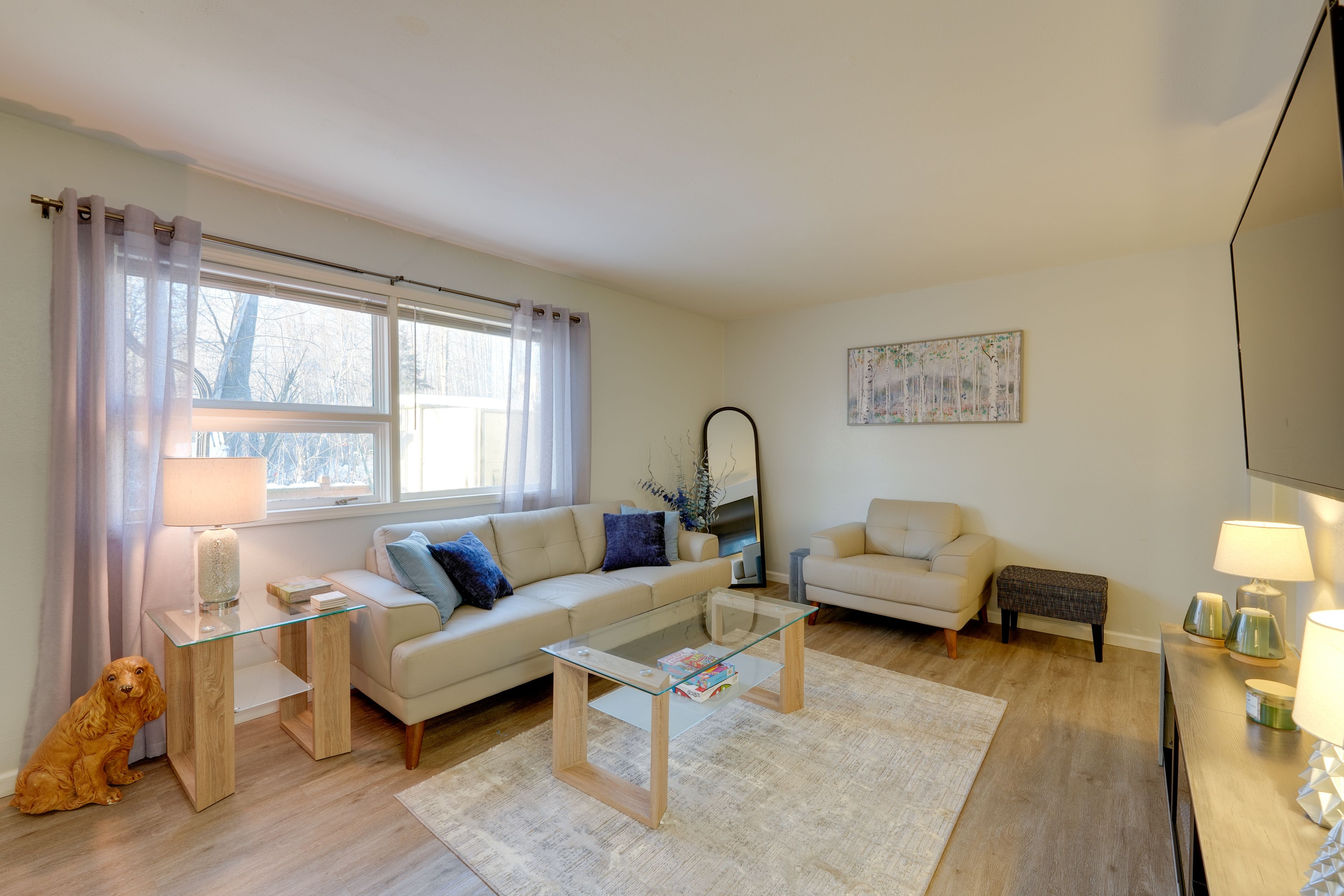 Living Room | Free WiFi | Central A/C & Heat | 1st Floor