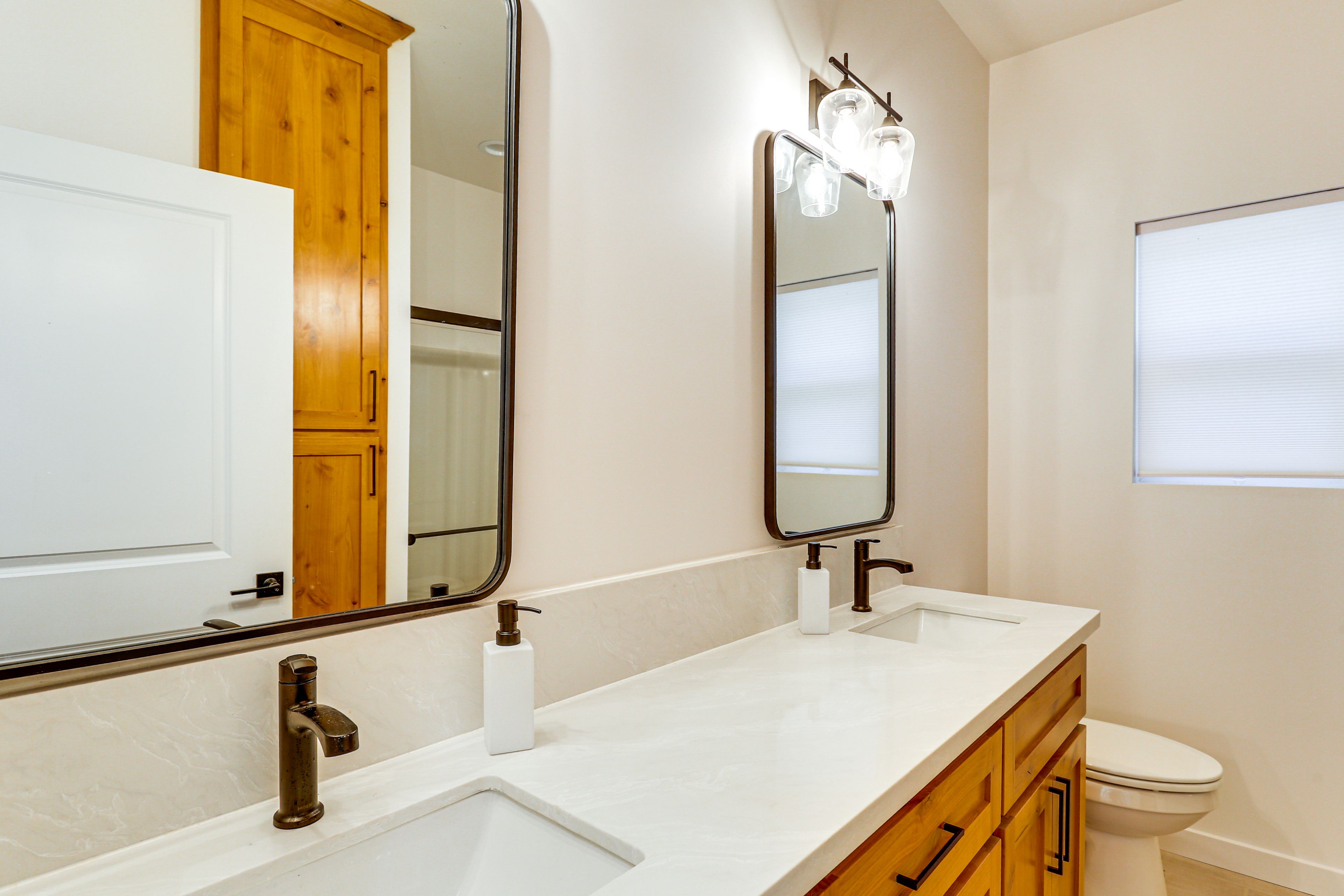 Bathroom | Shower | Towels Provided