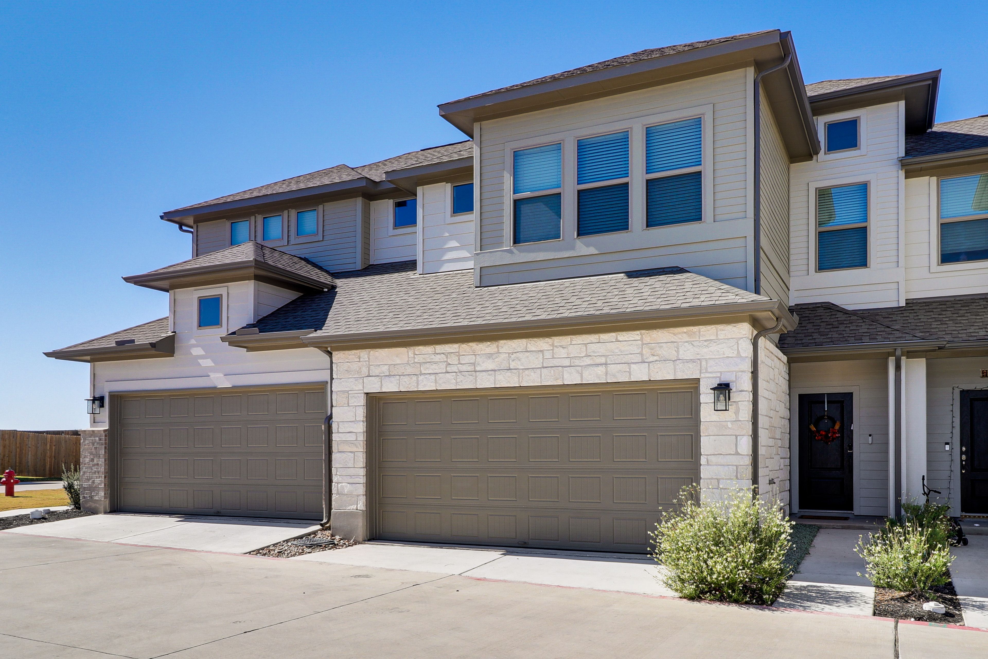 Property Exterior | Shared Driveway (Open Parking) | No Garage Access