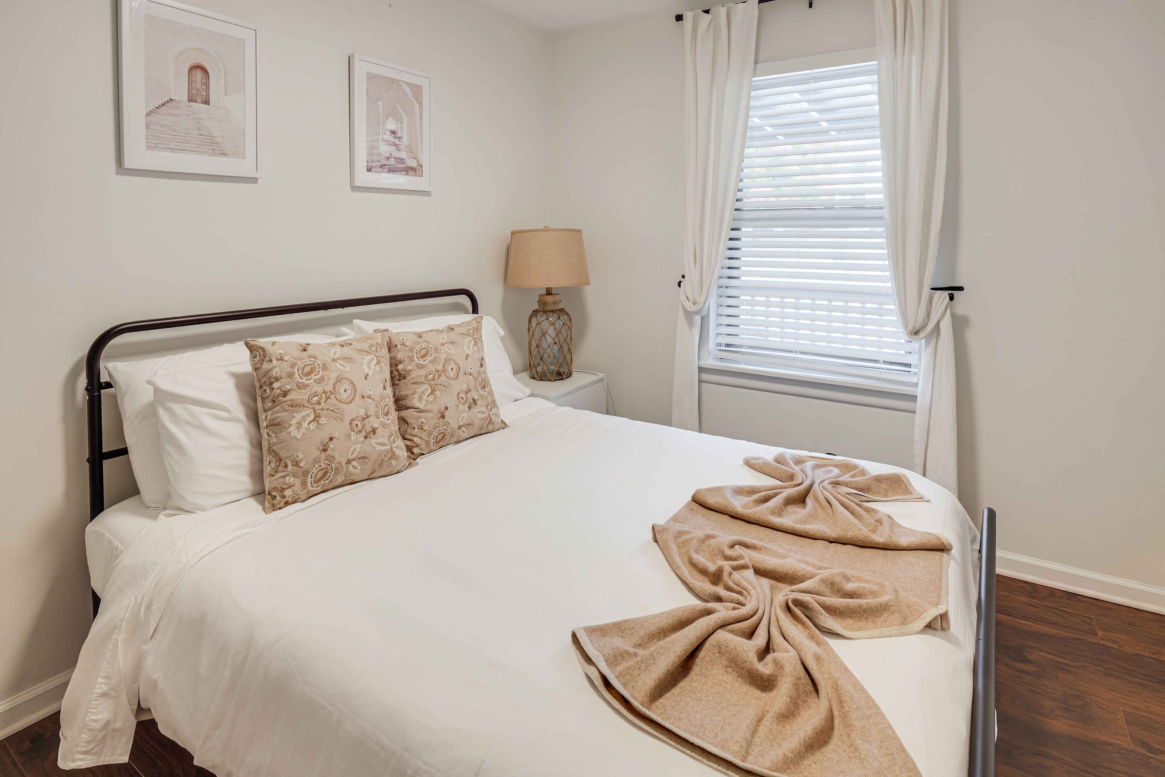 Bedroom 2 | Queen Bed | Main Level