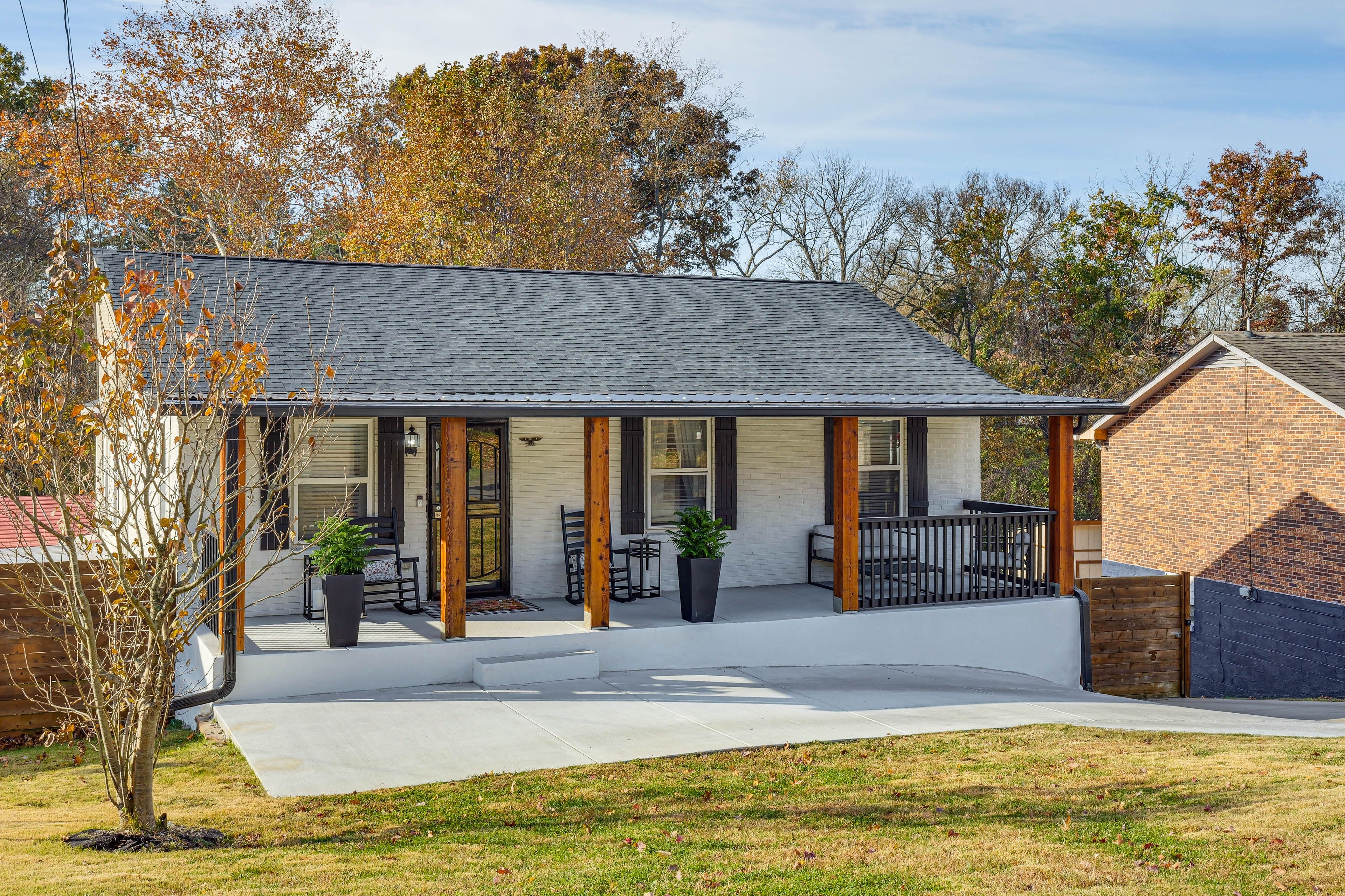 Nashville Vacation Rental | 4BR | 2.5BA | 2,000 Sq Ft | 2 Steps to Enter