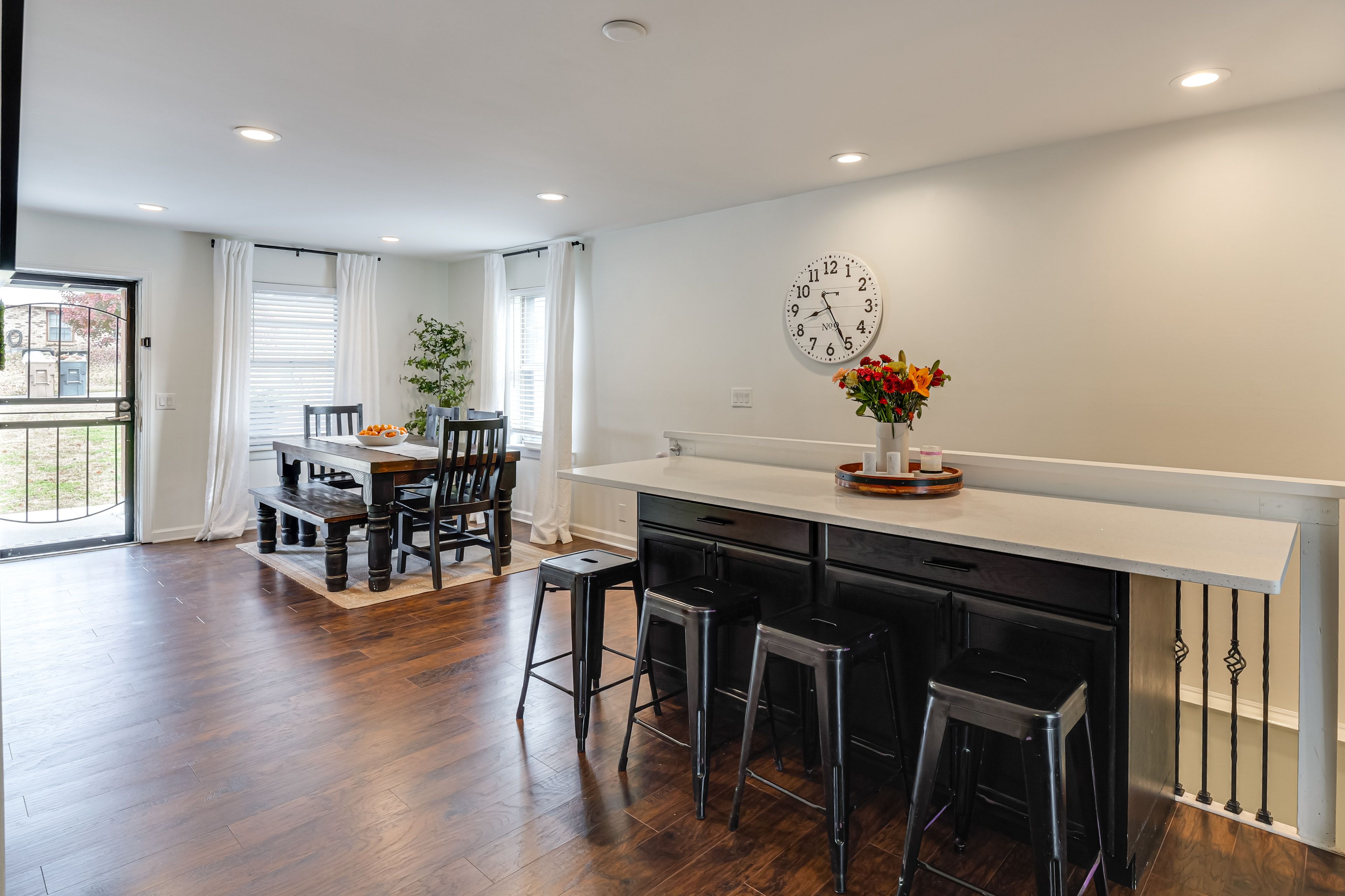 Dining Area | Dishware & Flatware | Main Level