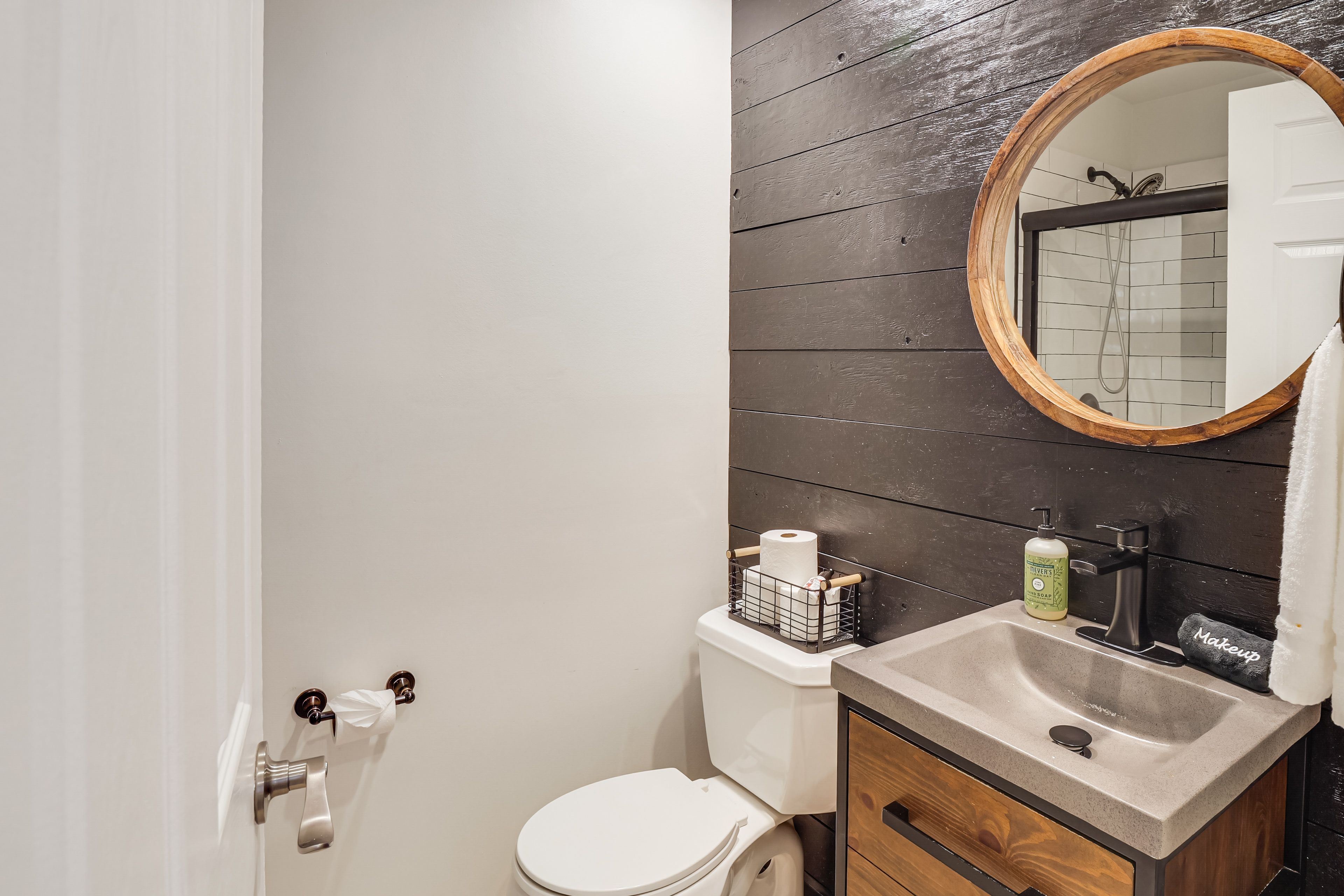 Full Bath | Towels | Hair Dryer | Main Level