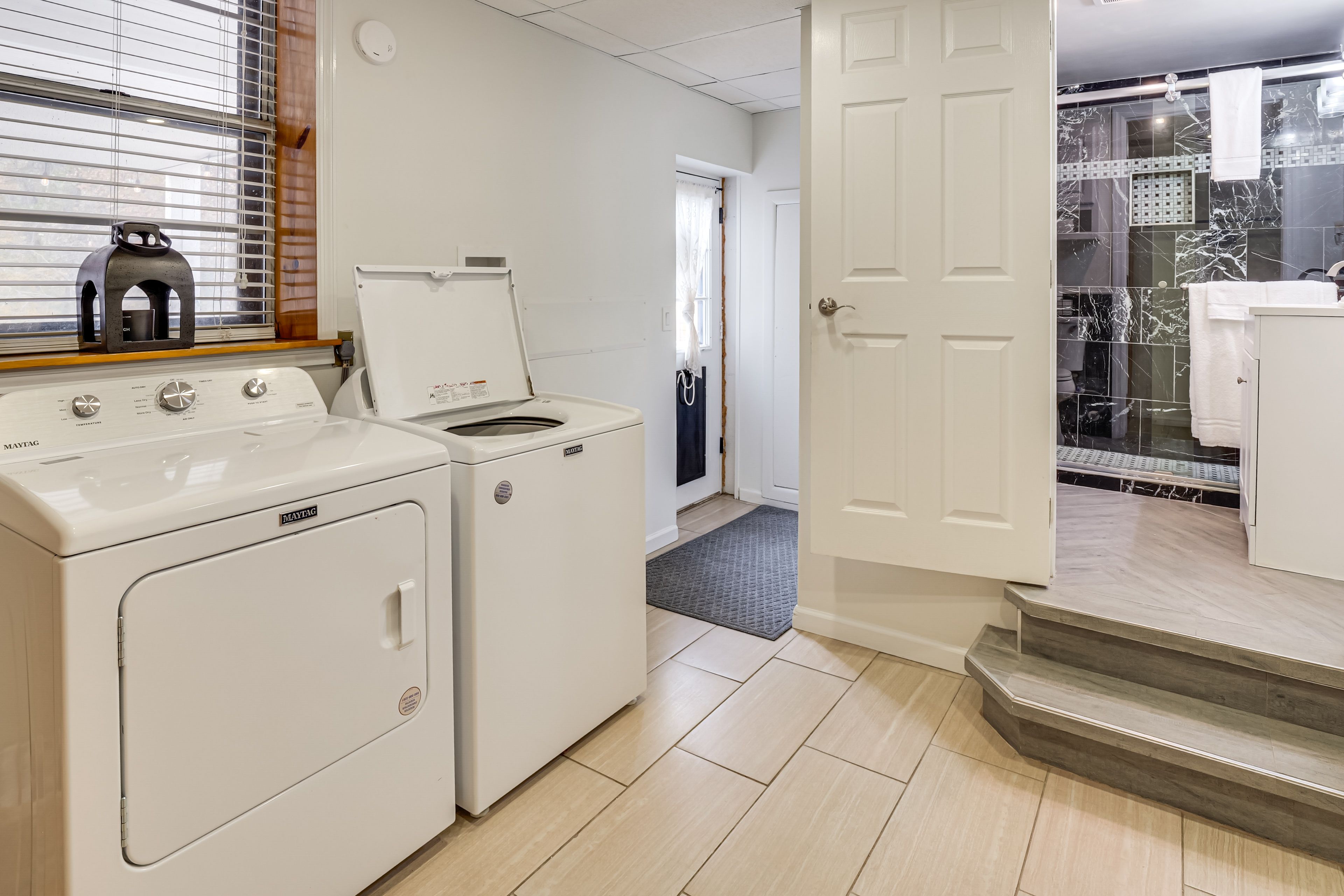 Laundry Room | Main Level