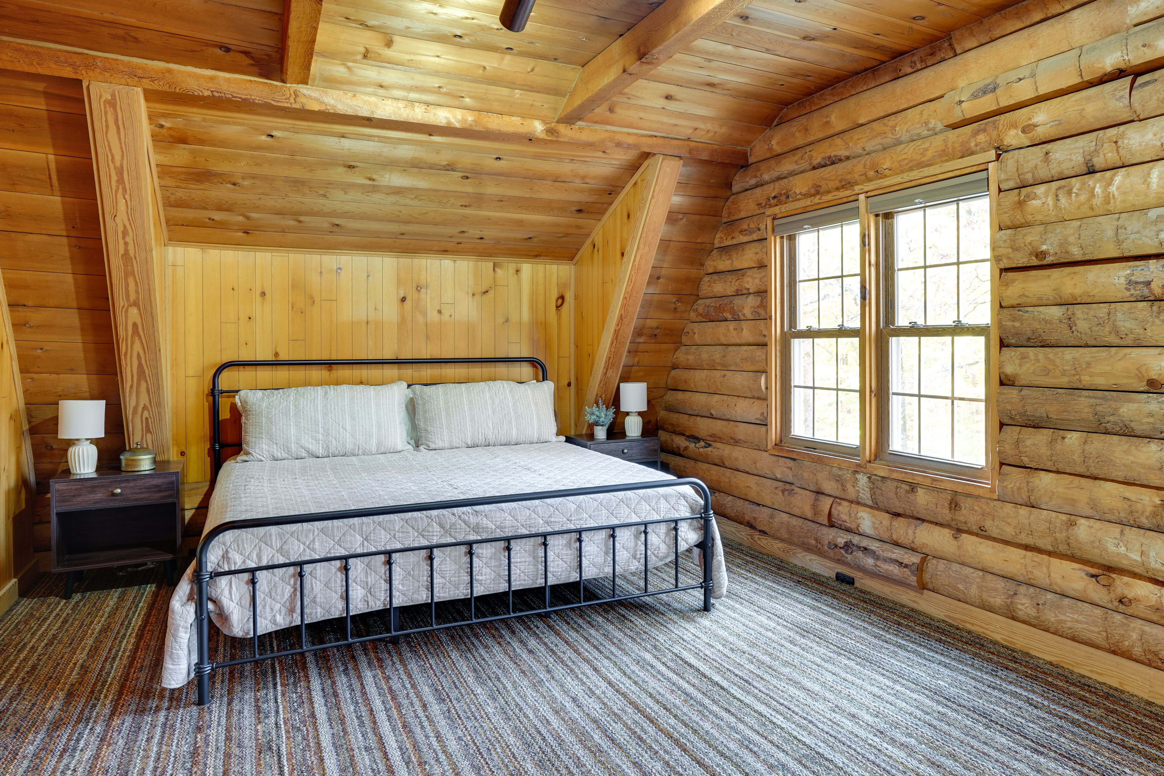 Bedroom 2 | 2nd Floor | King Bed