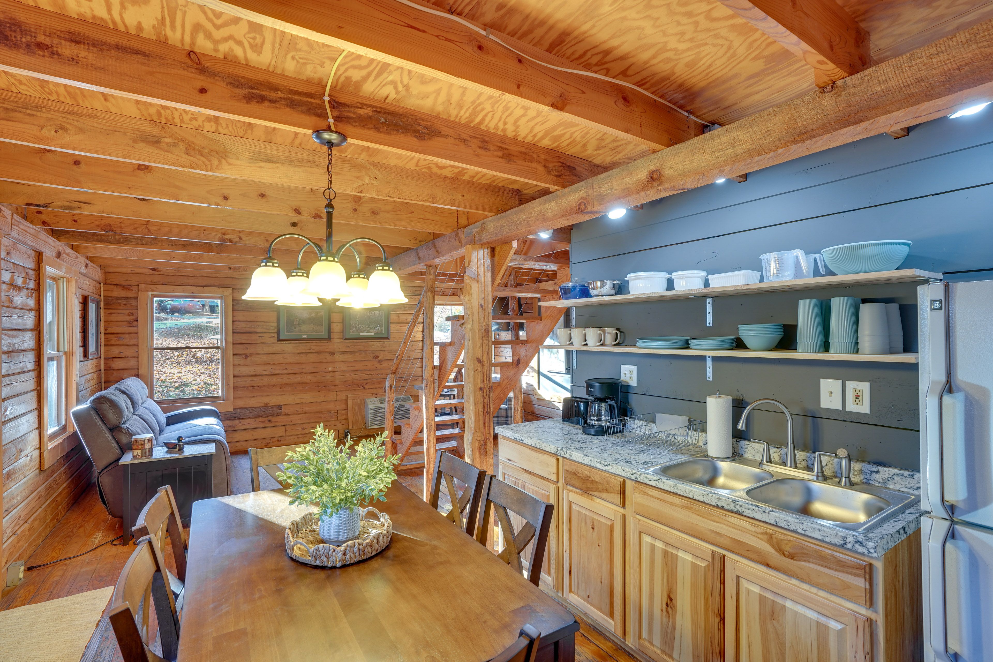 Murray Vacation Rental | 3BR | 1BA | 4 Steps to Enter | 900 Sq Ft