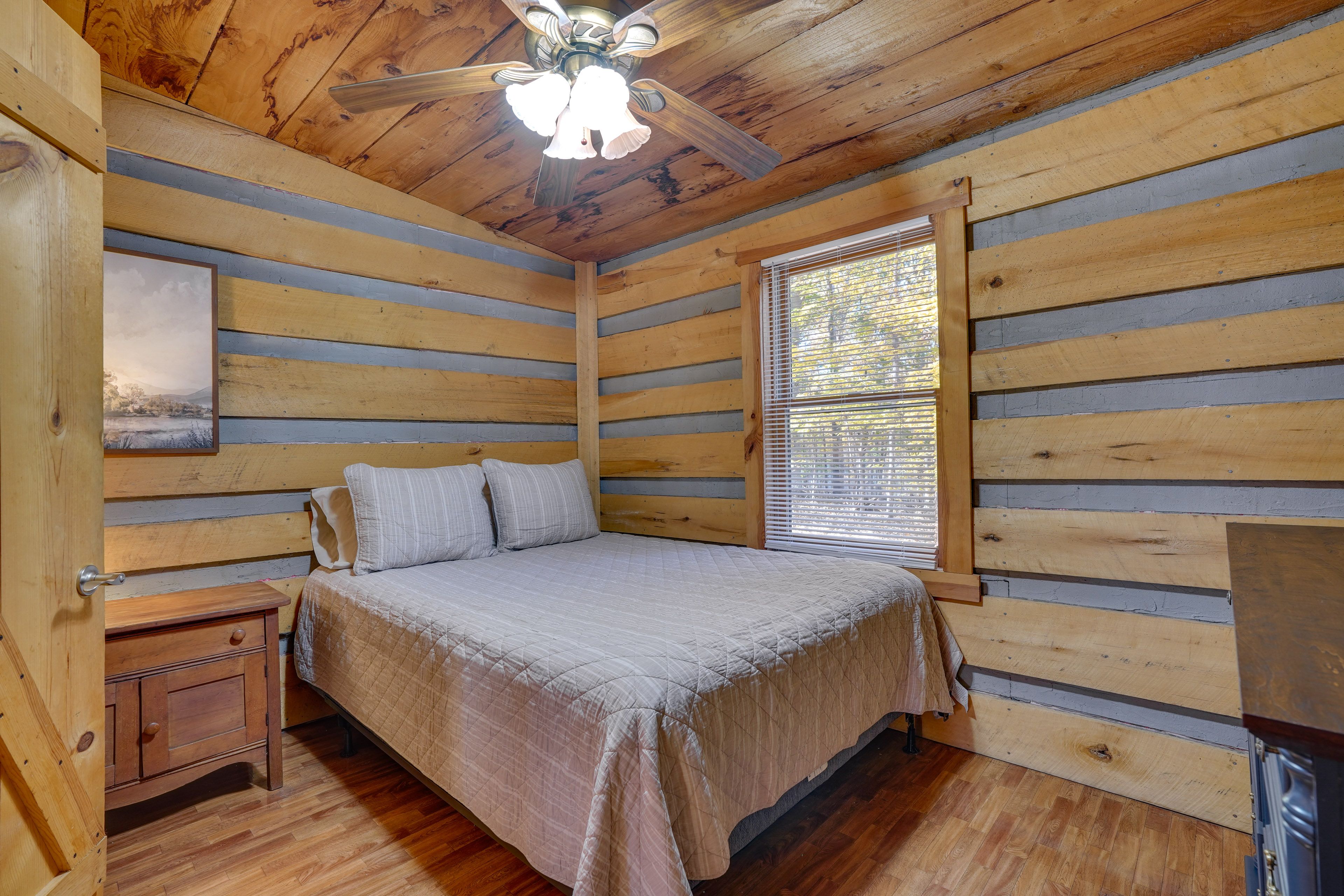 Bedroom 1 | 1st Floor | Full Bed | Linens Provided