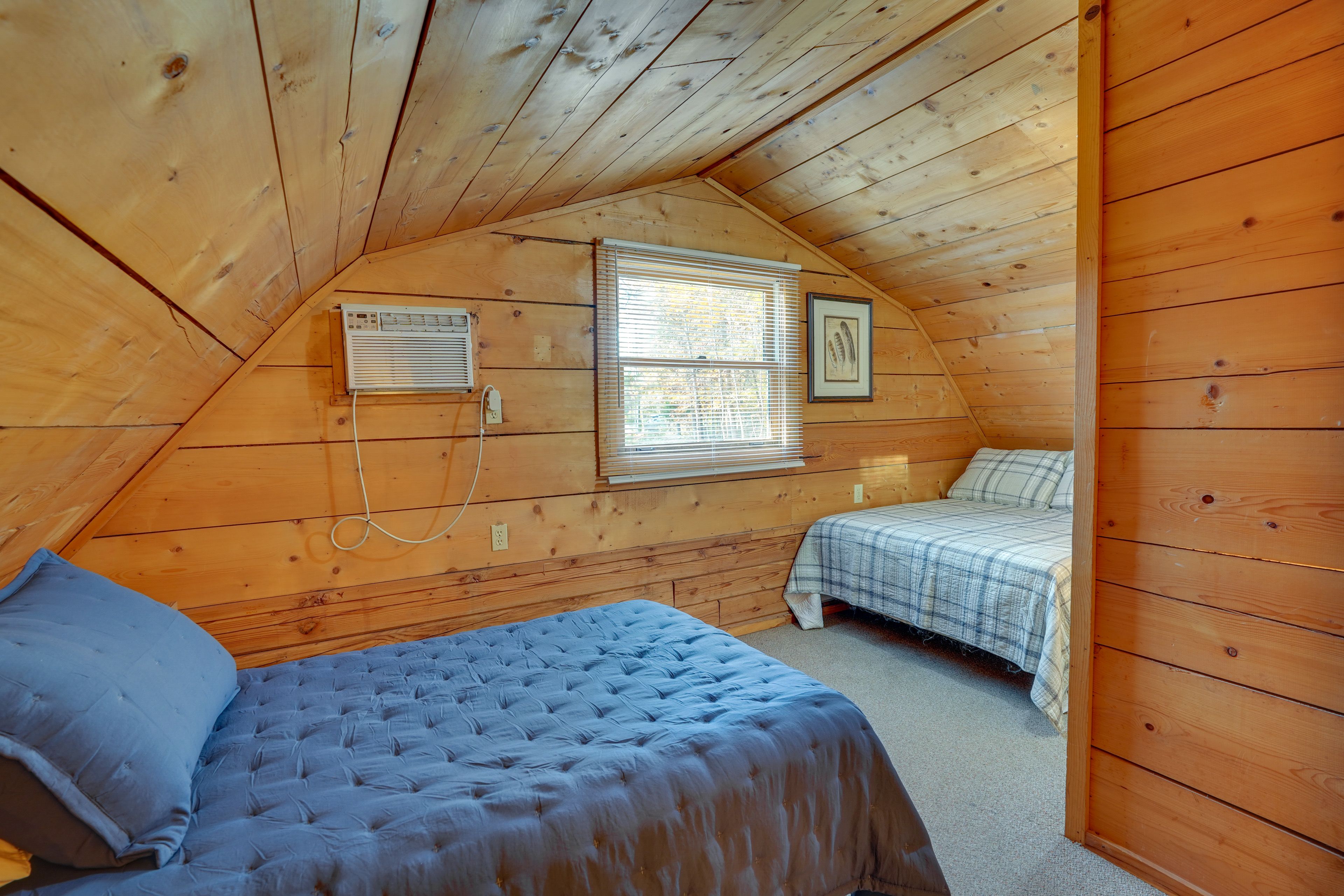 Bedroom 2 | 2nd Floor | Full Bed | Twin Bed