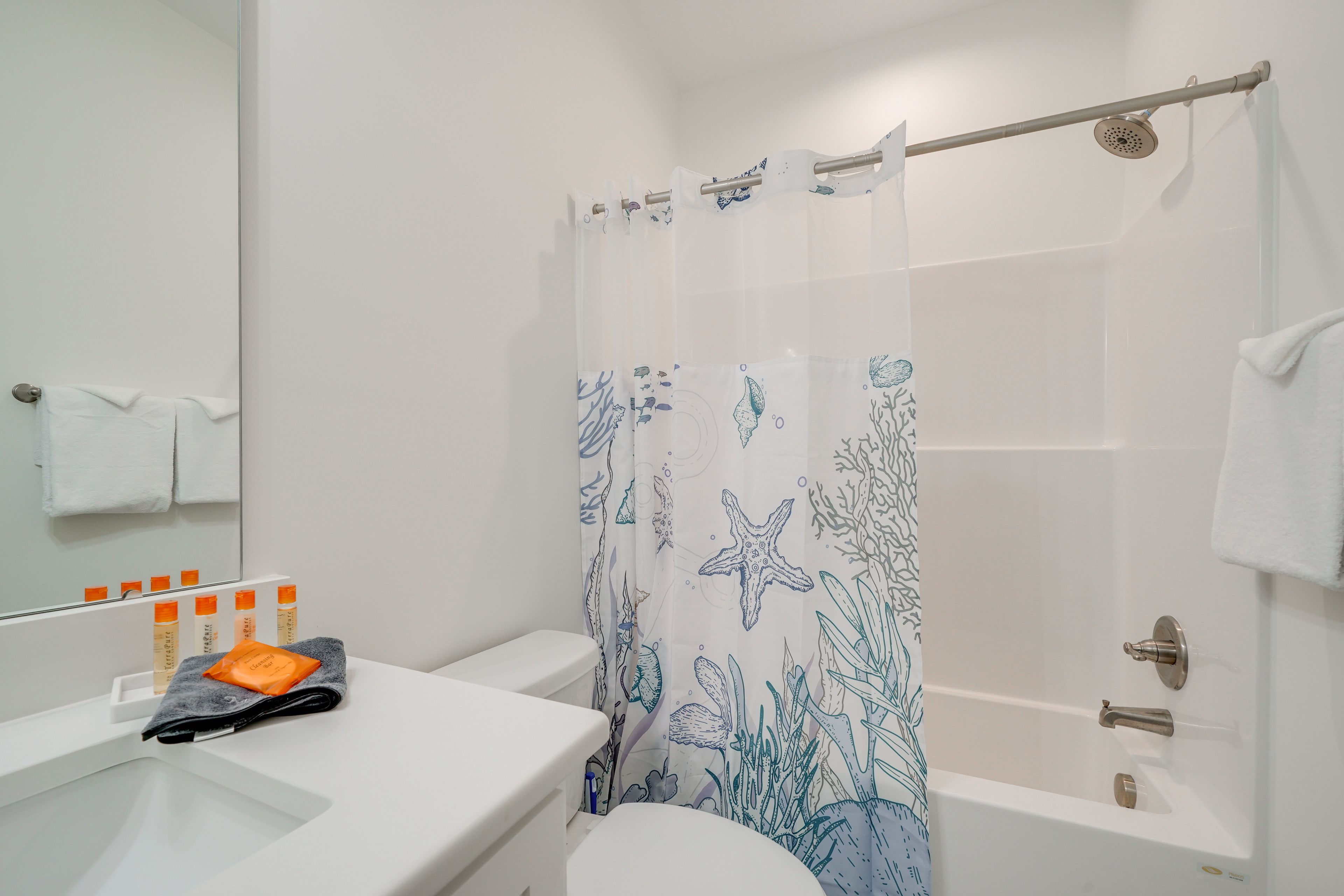 Bathroom | 2nd Floor