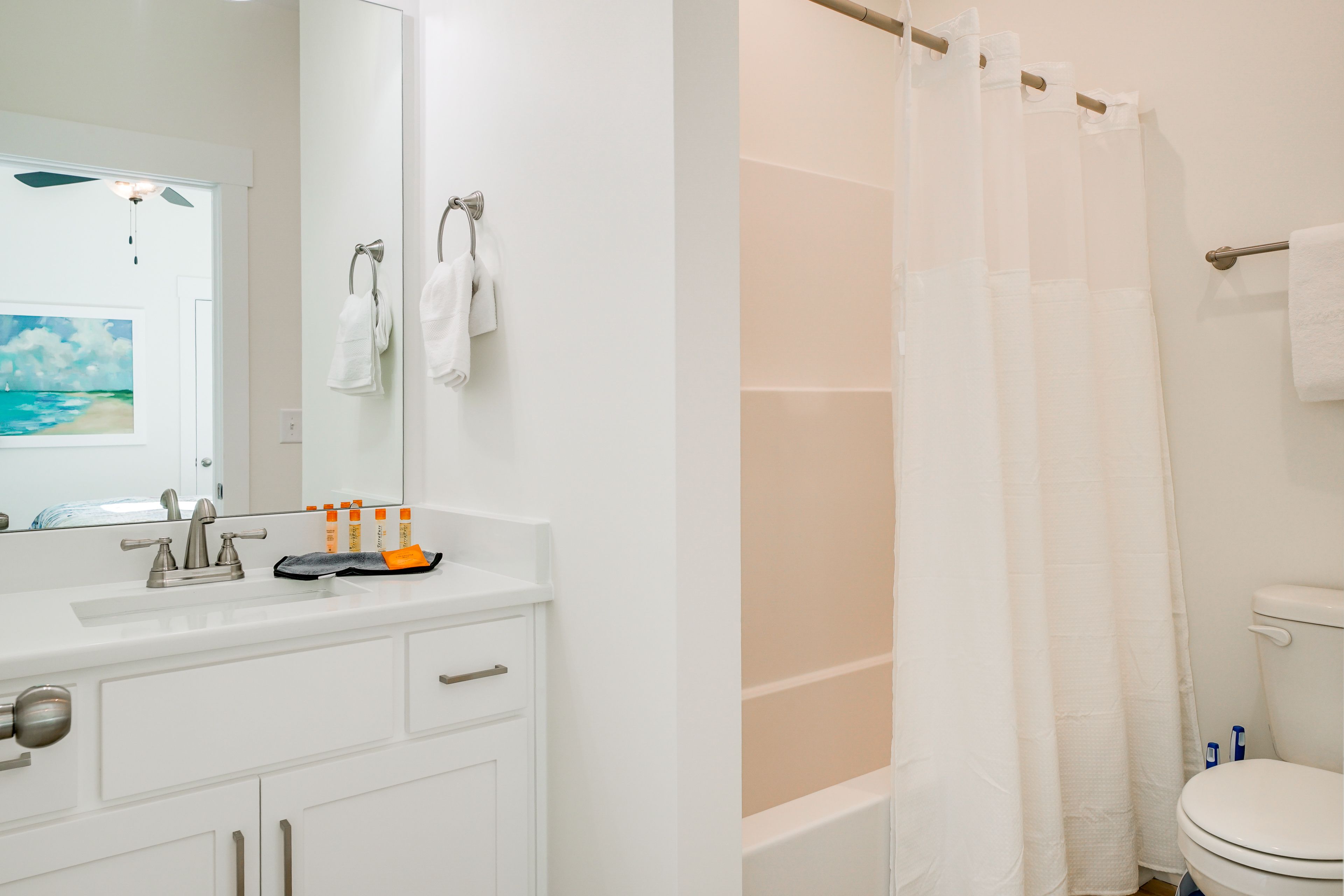 En-Suite Bathroom | 2nd Floor