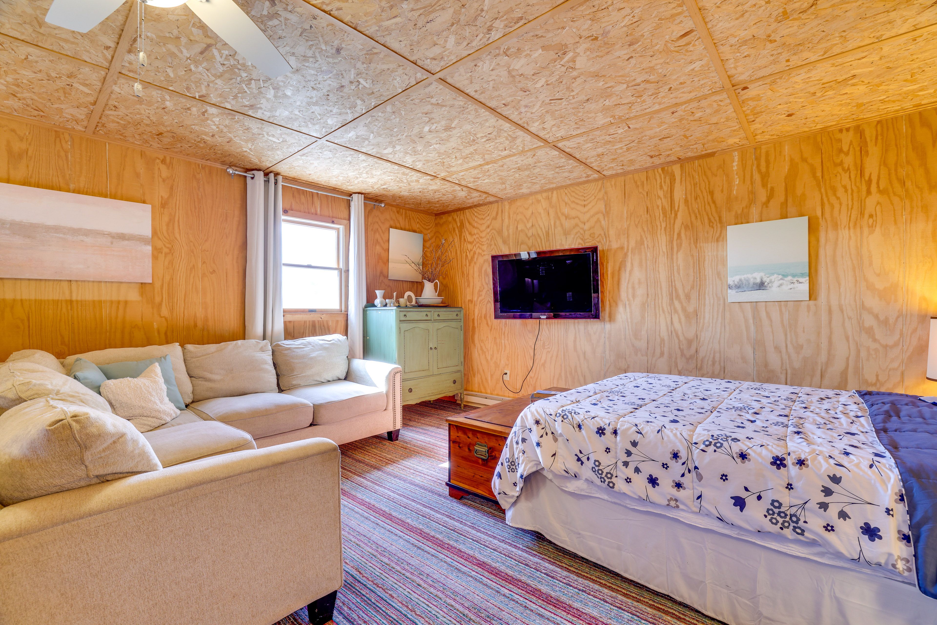 Lake Winola Vacation Rental | Studio | 1BA | 500 Sq Ft | Stairs Required