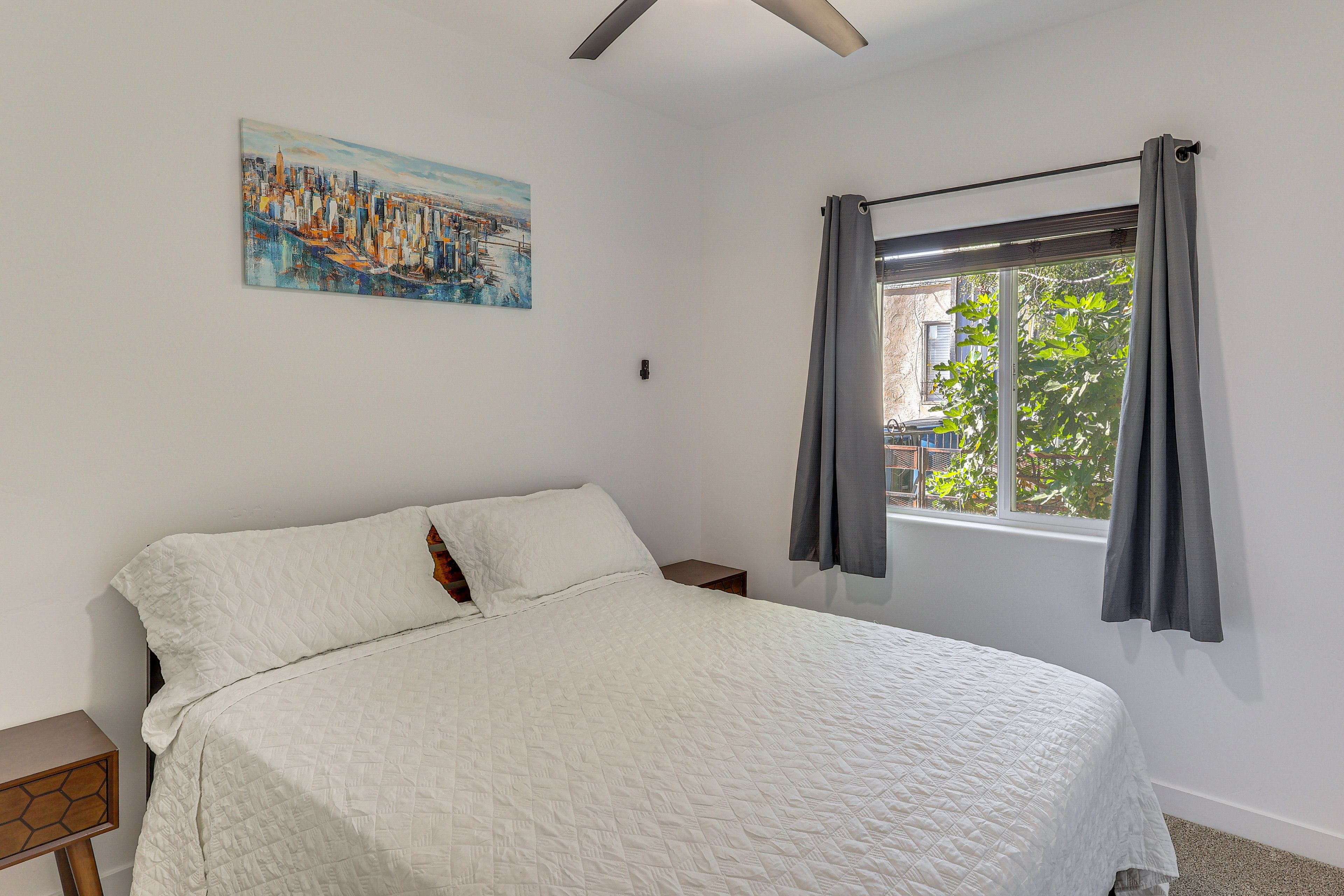 Bedroom 3 | Queen Bed