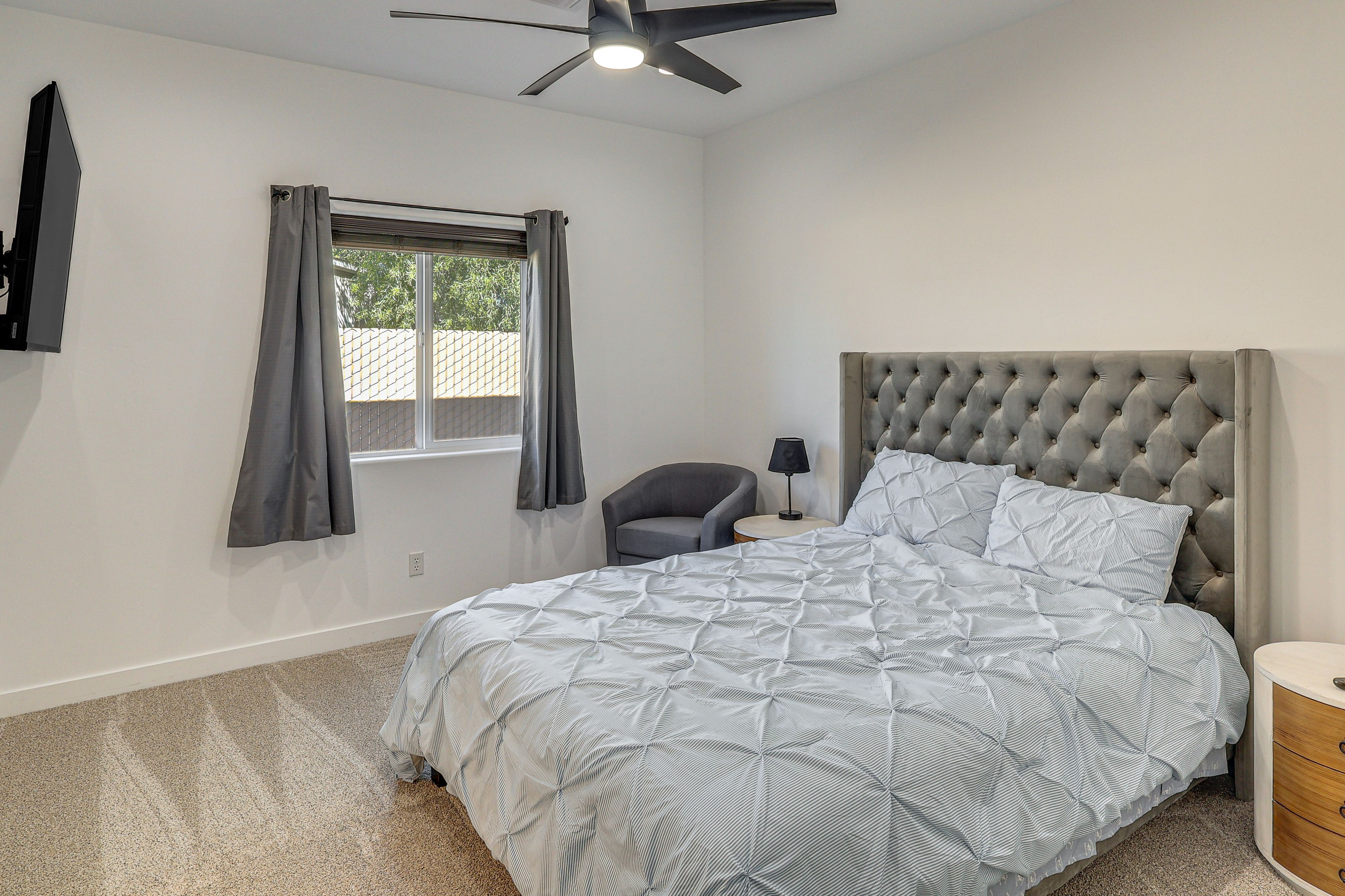 Bedroom 1 | Queen Bed | En-Suite Bathroom