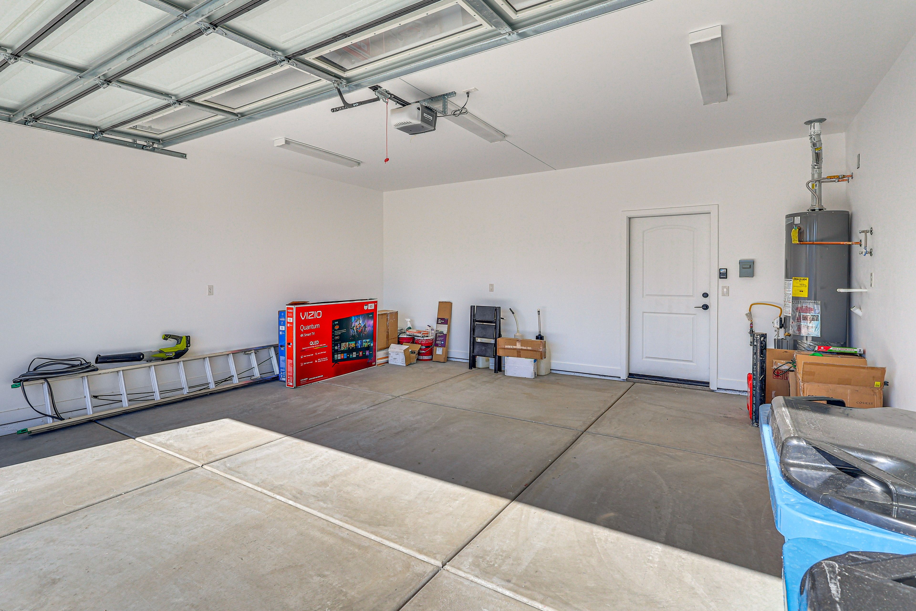 Parking | Garage (2 Vehicles) | Driveway (2 Vehicles)