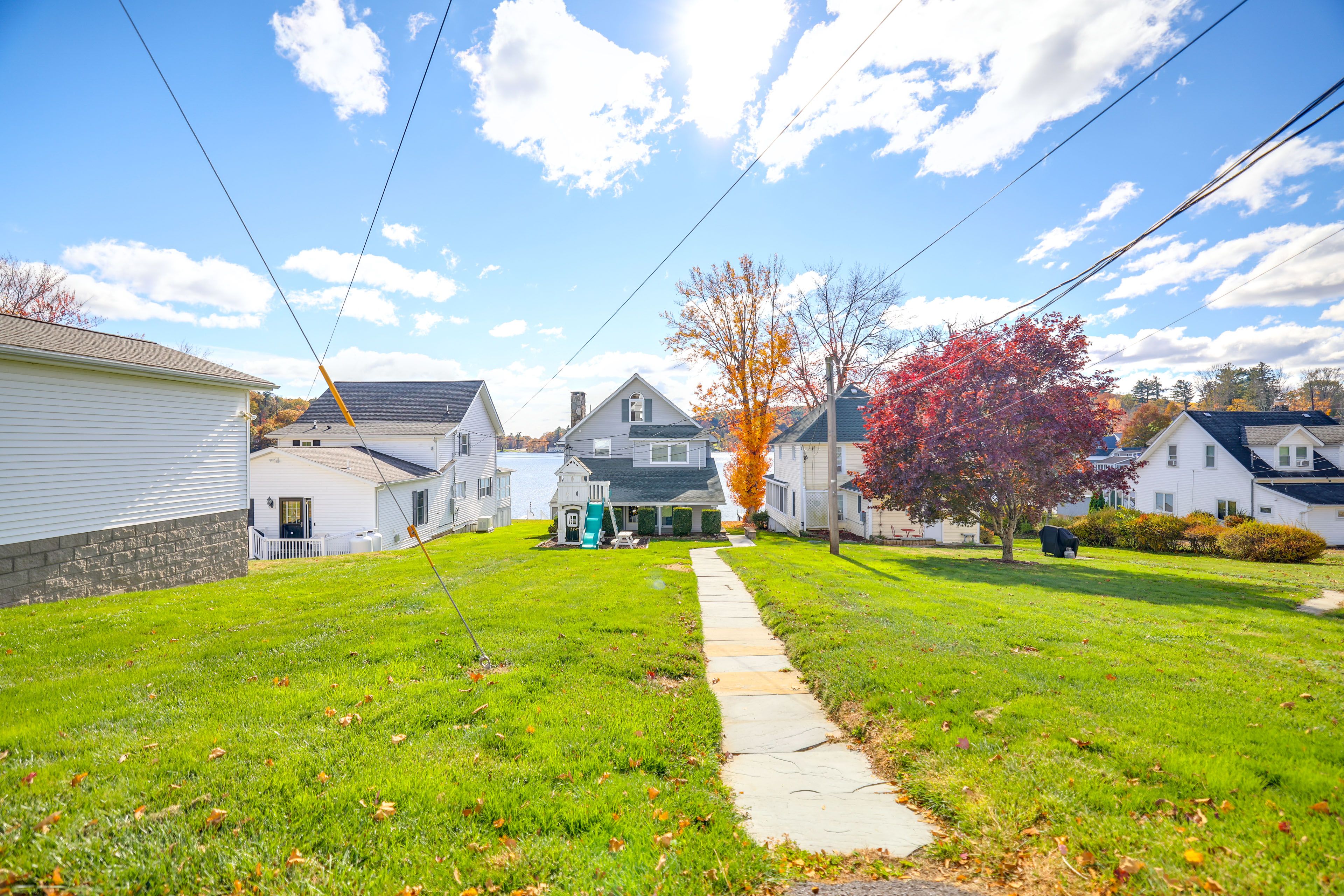 House Exterior | Shared Garage (1 Vehicle) | Shared Driveway (1 Vehicle)