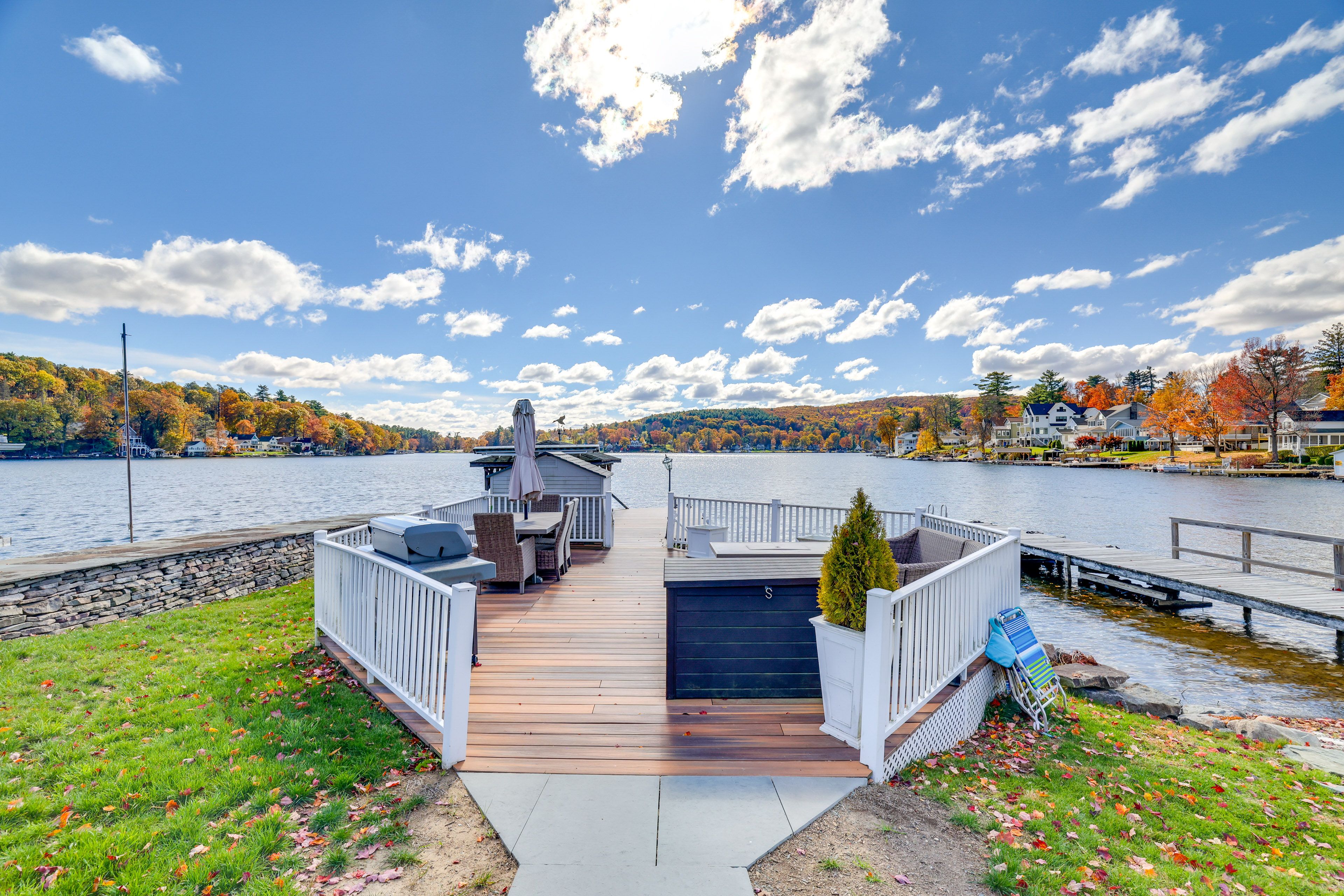 Deck | Gas Fire Table | Gas Grill | Dining Area | Lounge Seating
