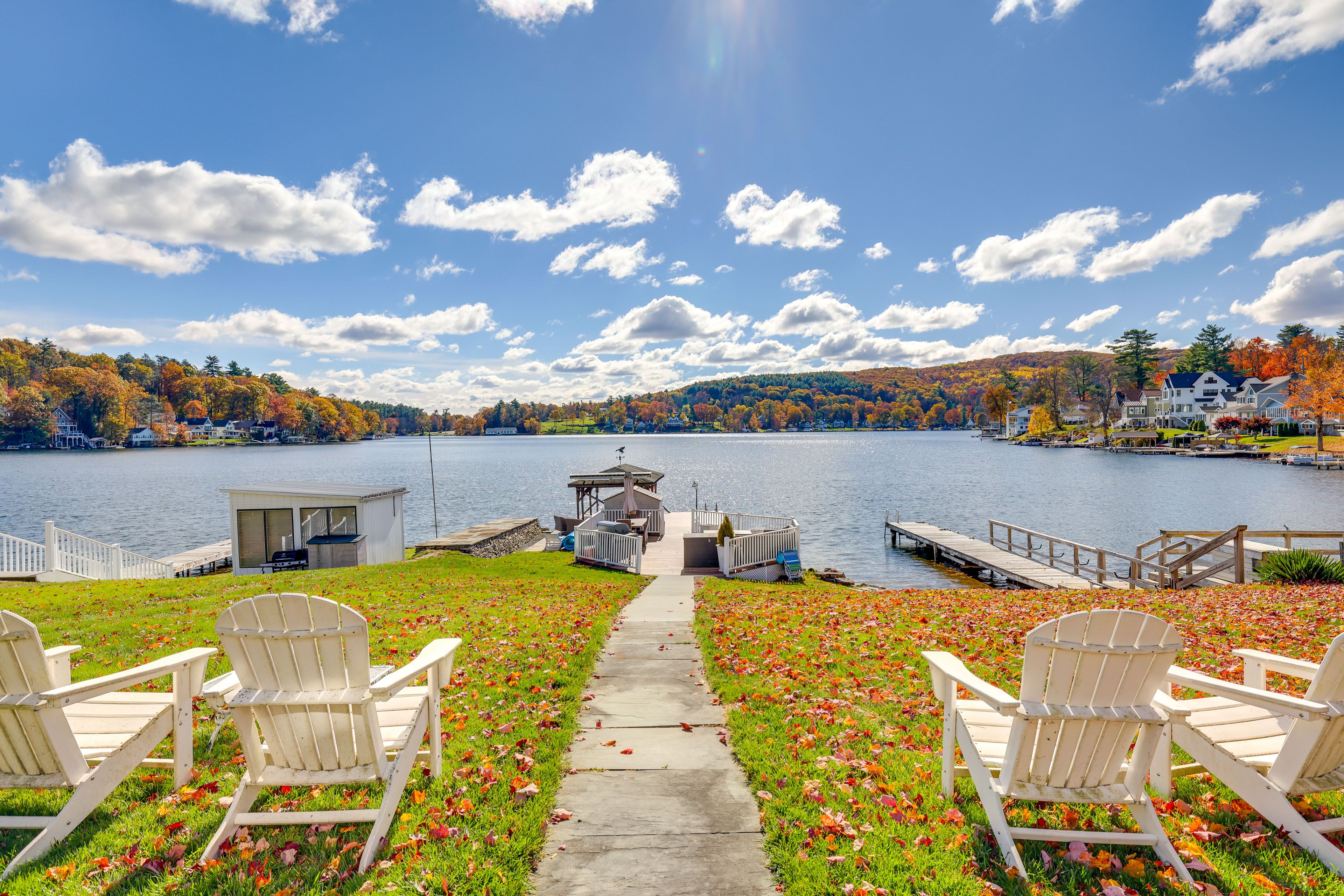 Lake Winola Vacation Rental | 3BR | 2BA | 1,500 Sq Ft | Stairs Required