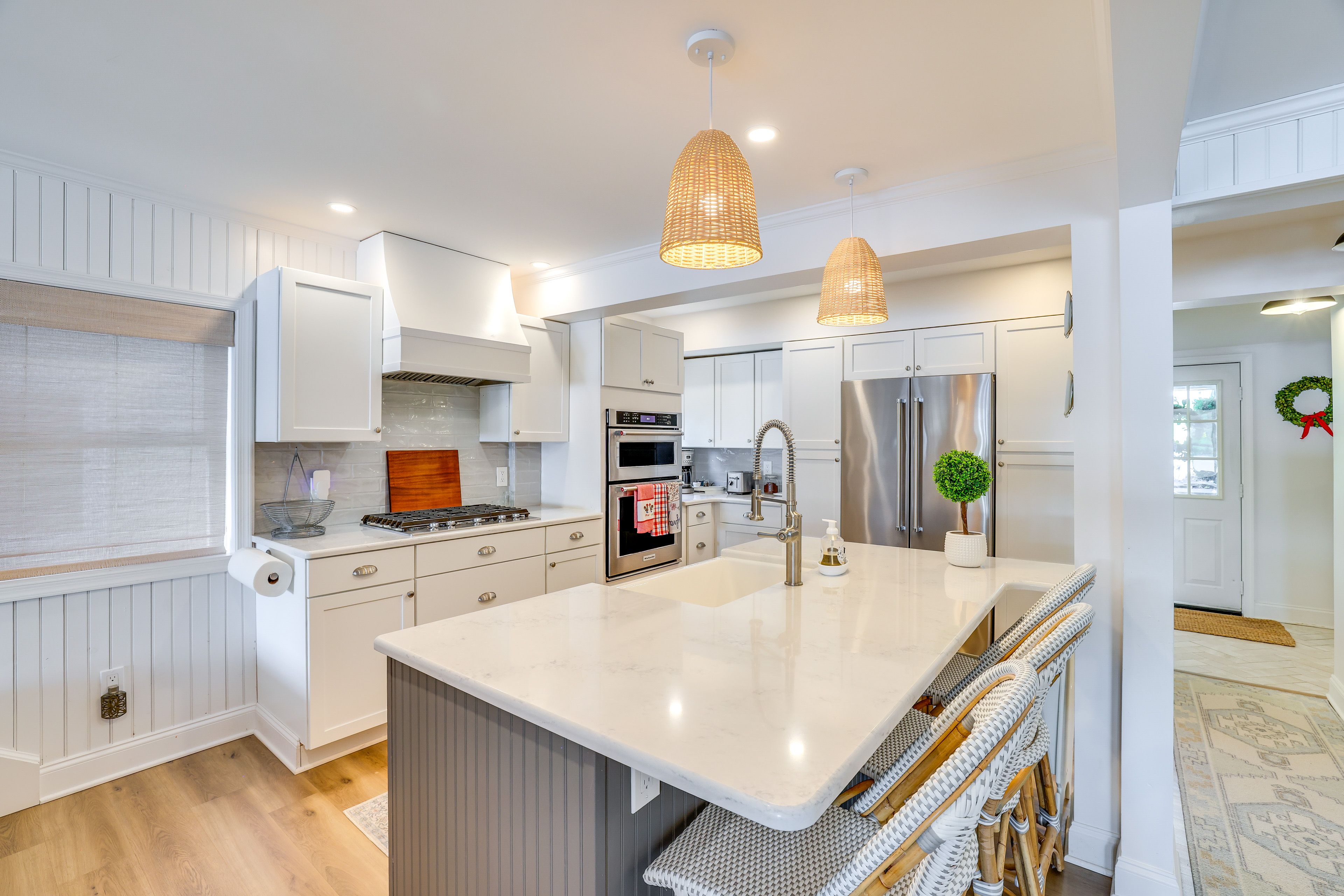 Kitchen | Dishwasher | Toaster | 1st Floor