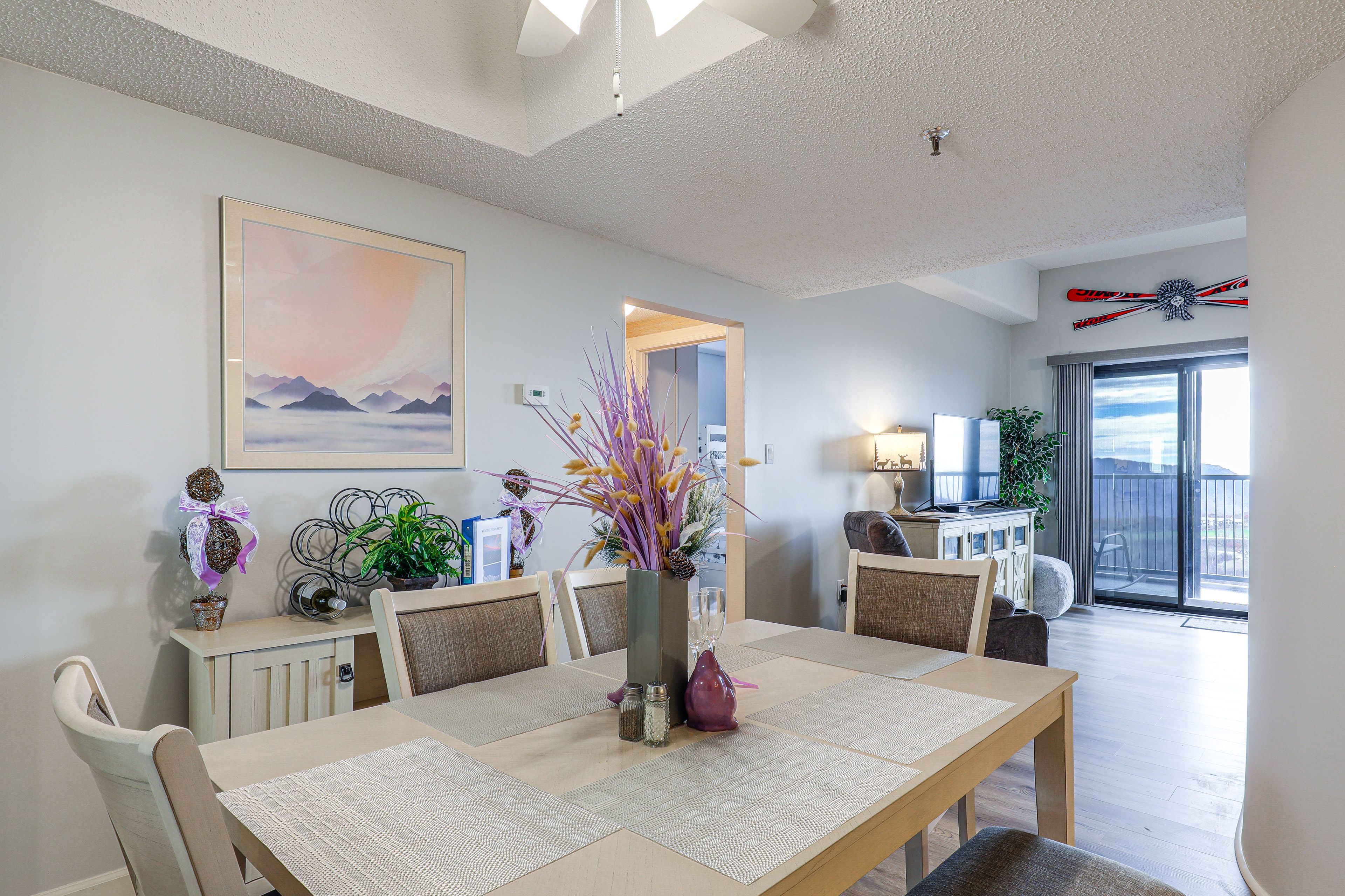 Dining Room | Dishware & Flatware