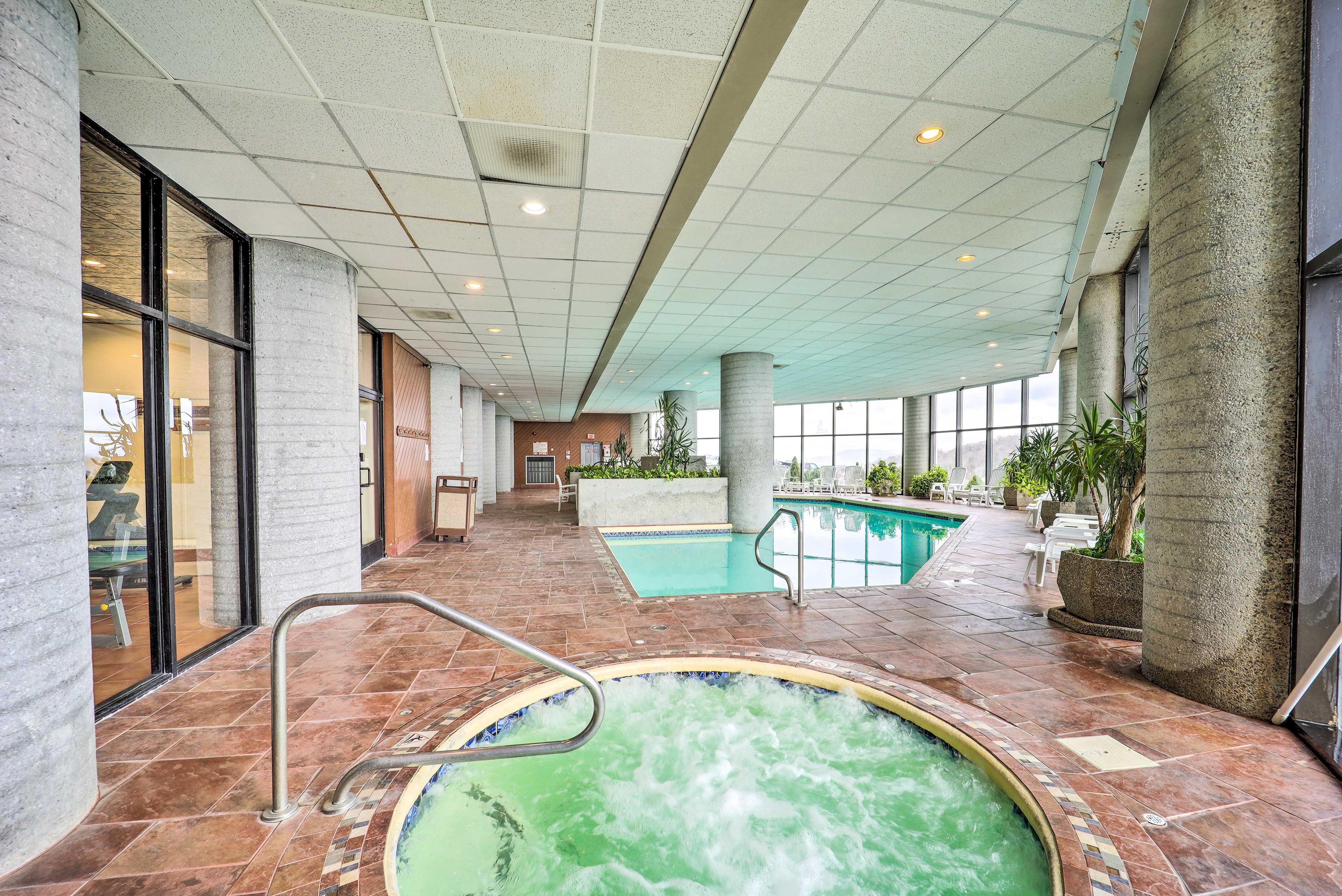 Sugartop Resort | Community Pool & Hot Tub