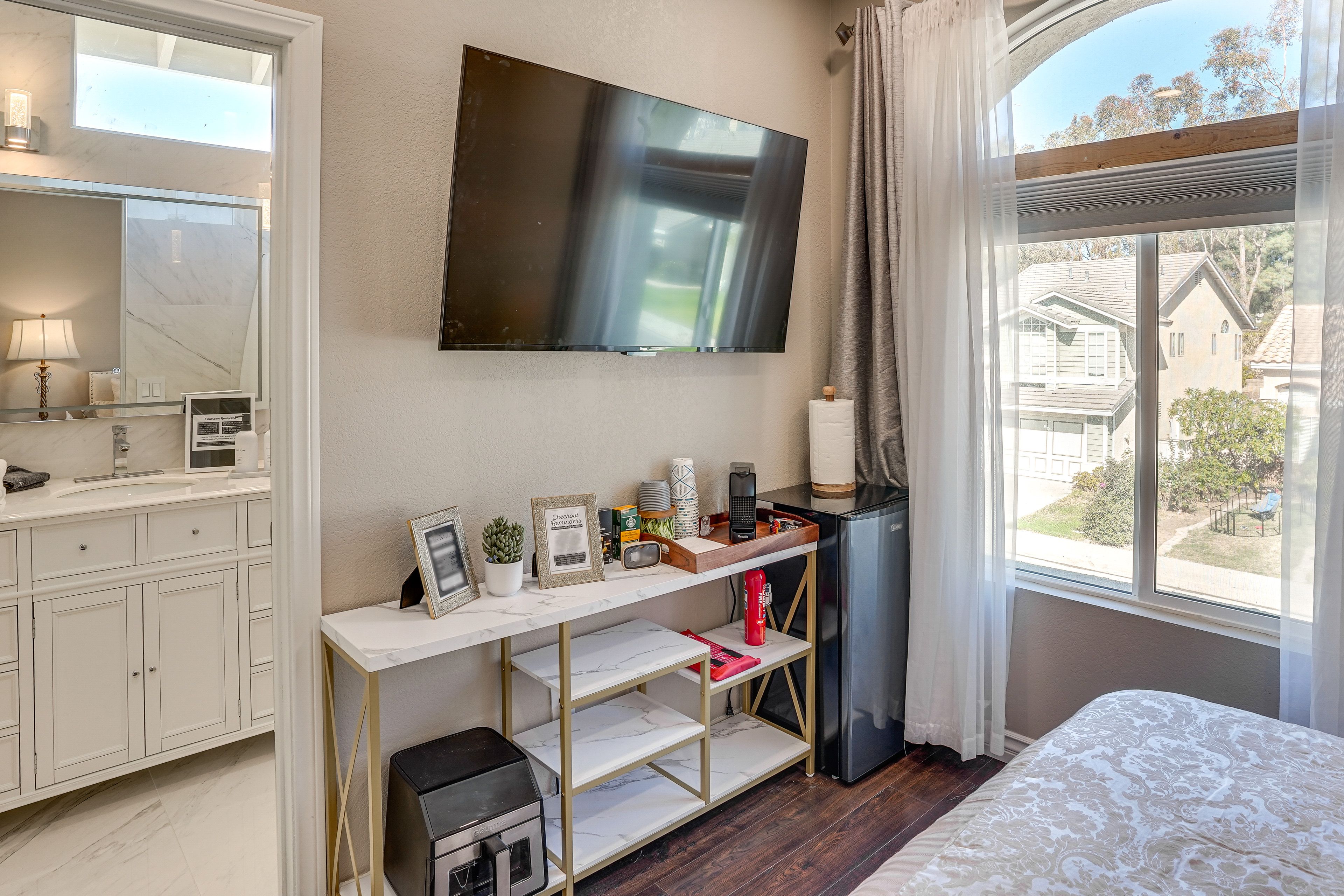 Property Interior | Smart TV