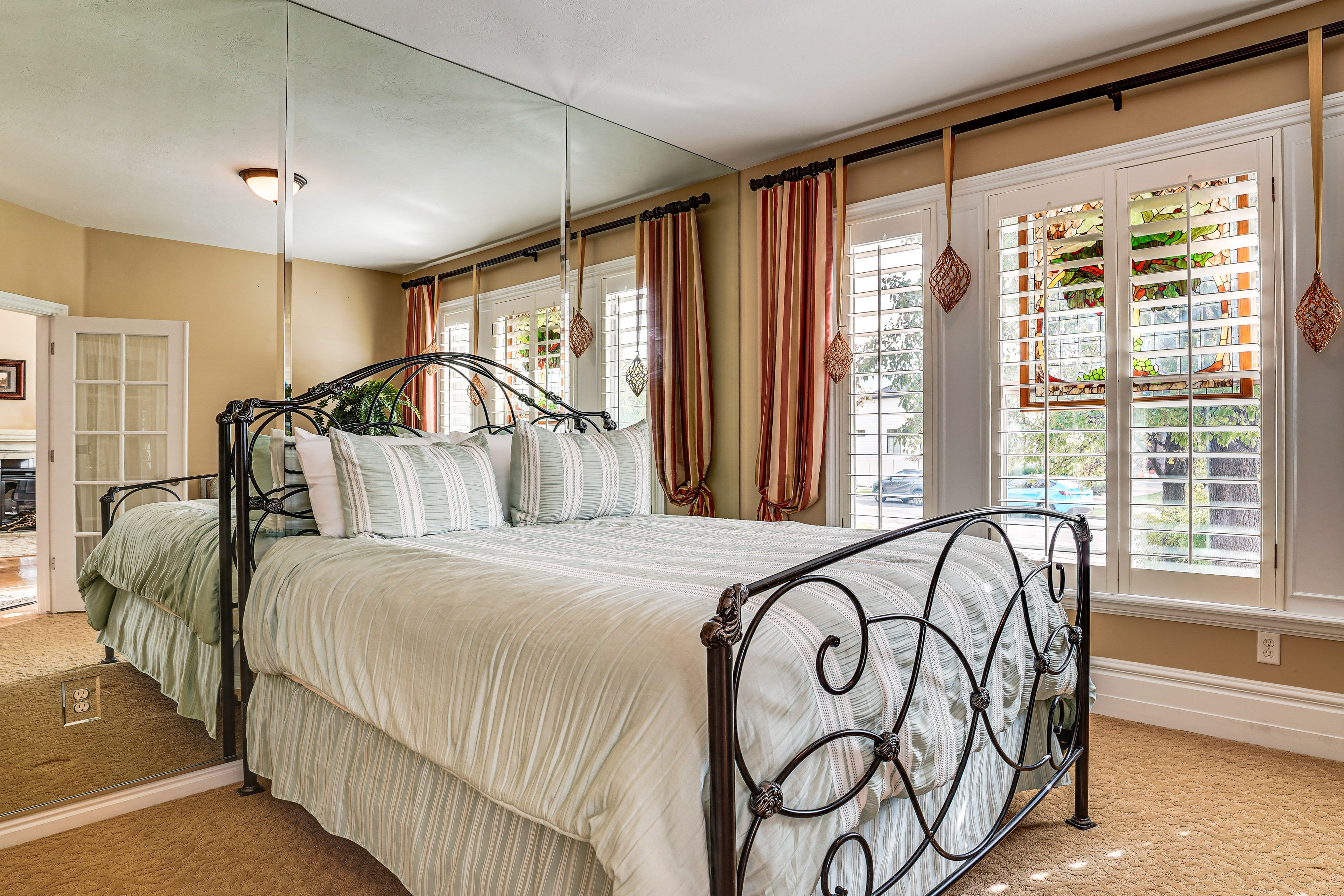 Bedroom 4 | Queen Bed | 1st Floor