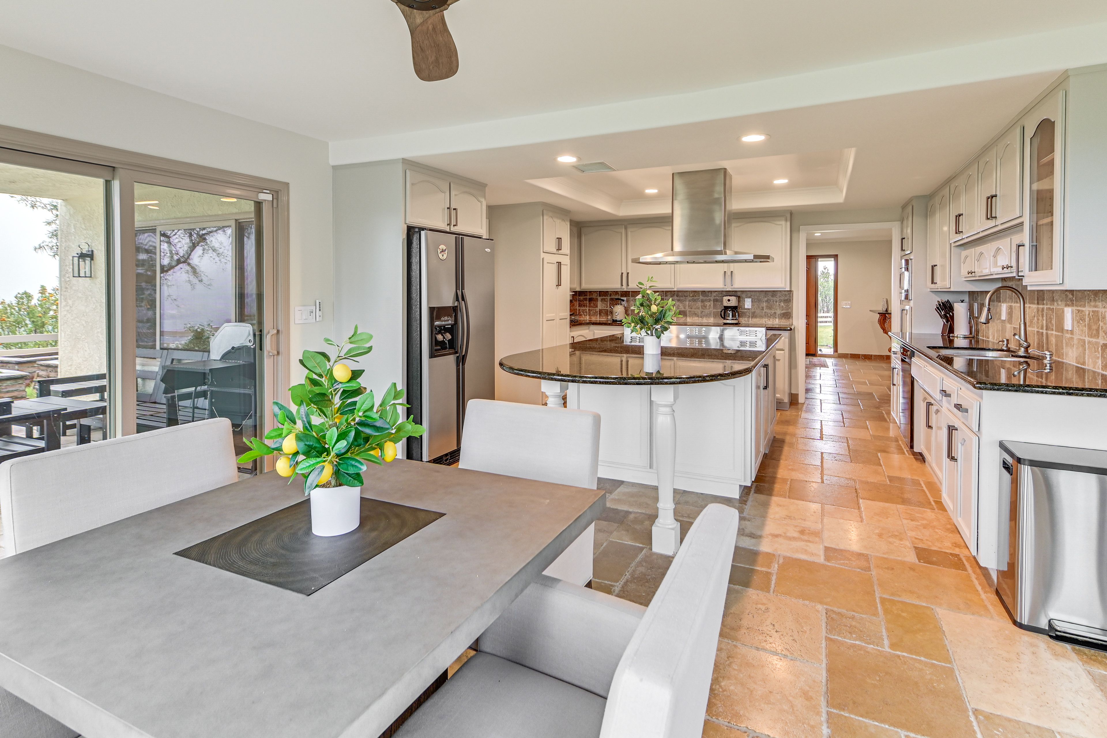 Breakfast Nook | 1st Floor