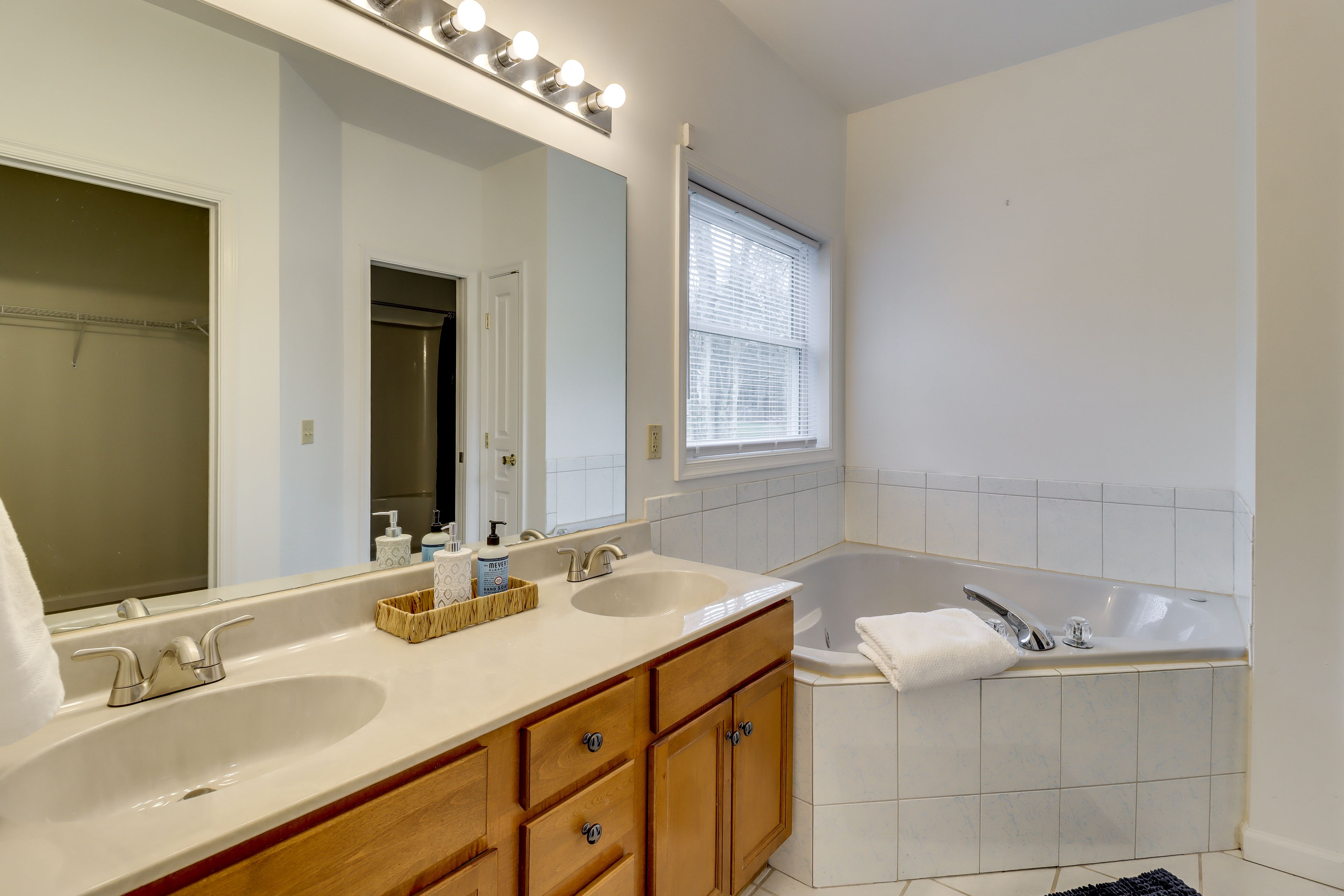 Bathroom | Towels Provided