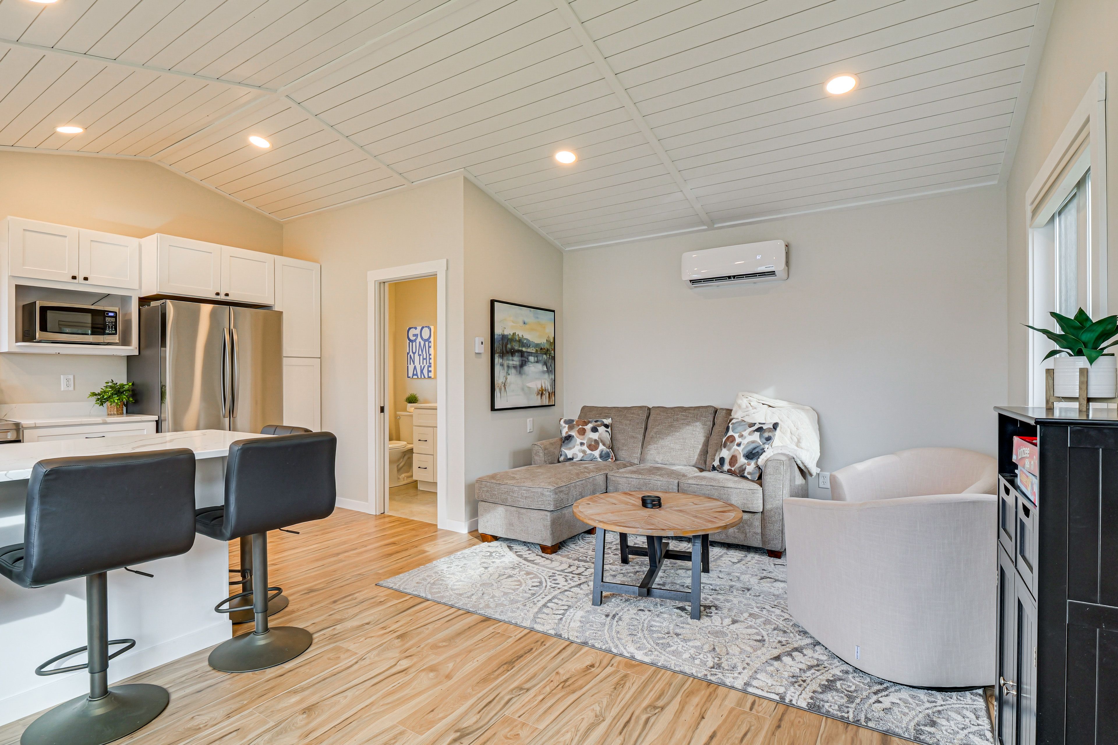 Cabin 1 | Living Room | Dishware & Flatware | Board Games