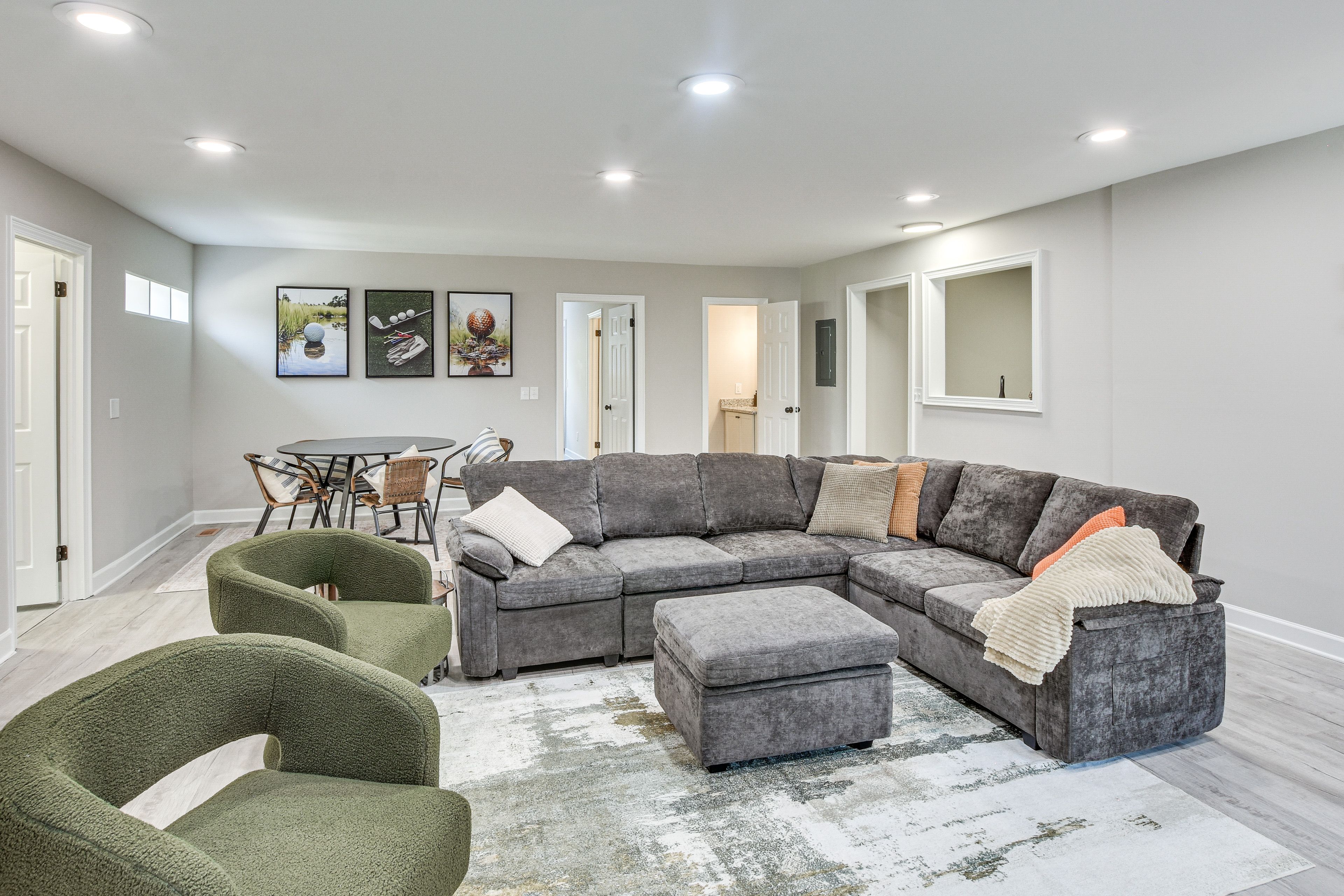 Living Room | Dining Table