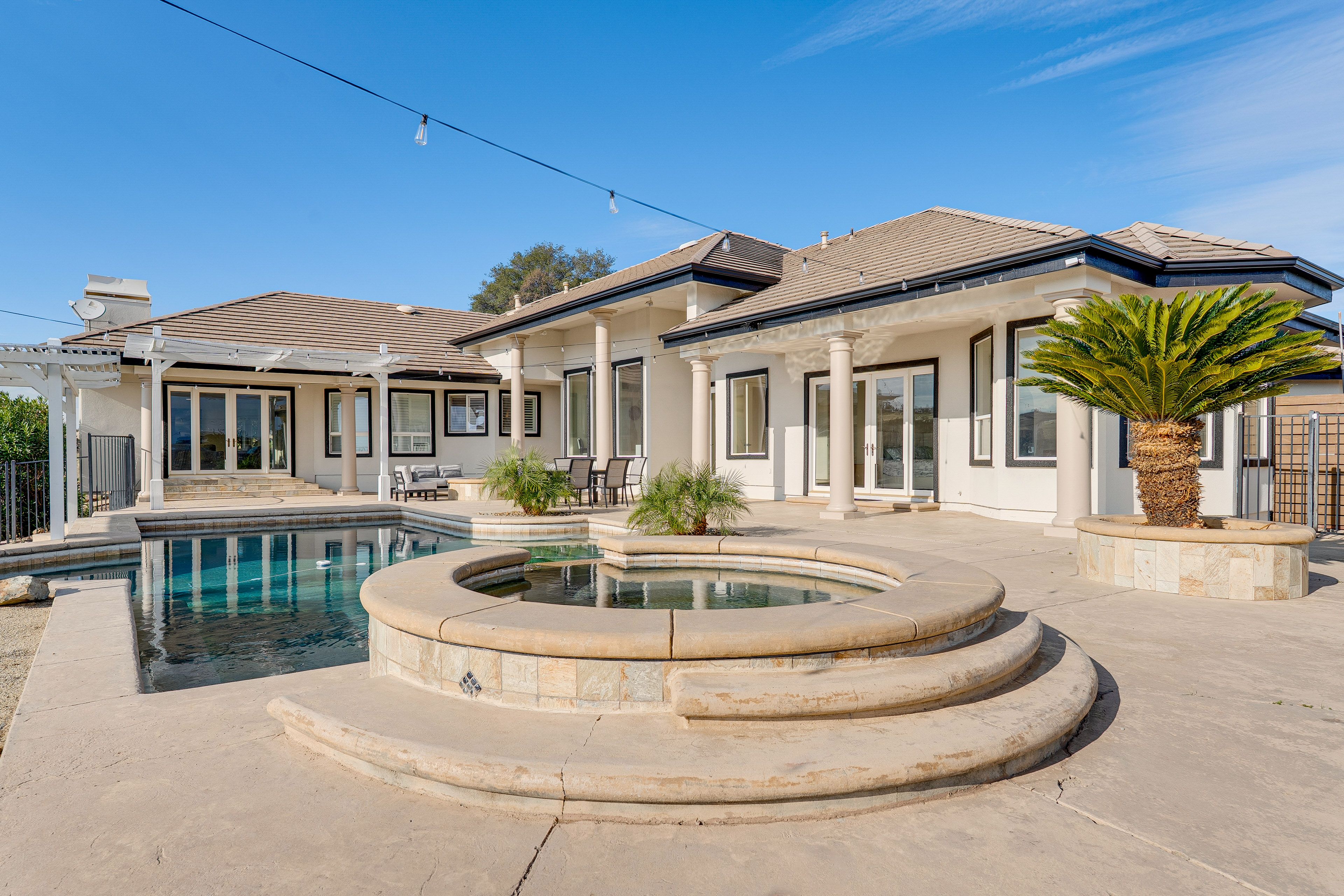 Private Pool (Unheated Spa Area)