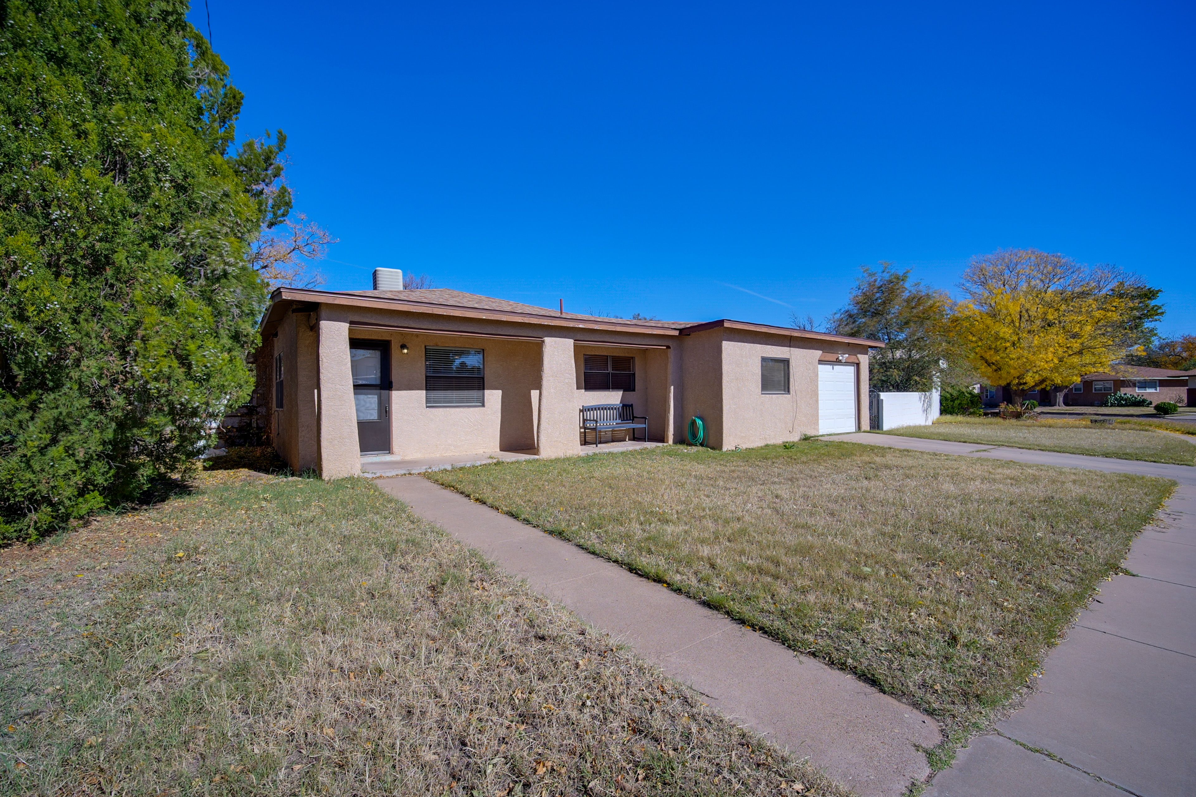 Front Exterior | Covered Porch