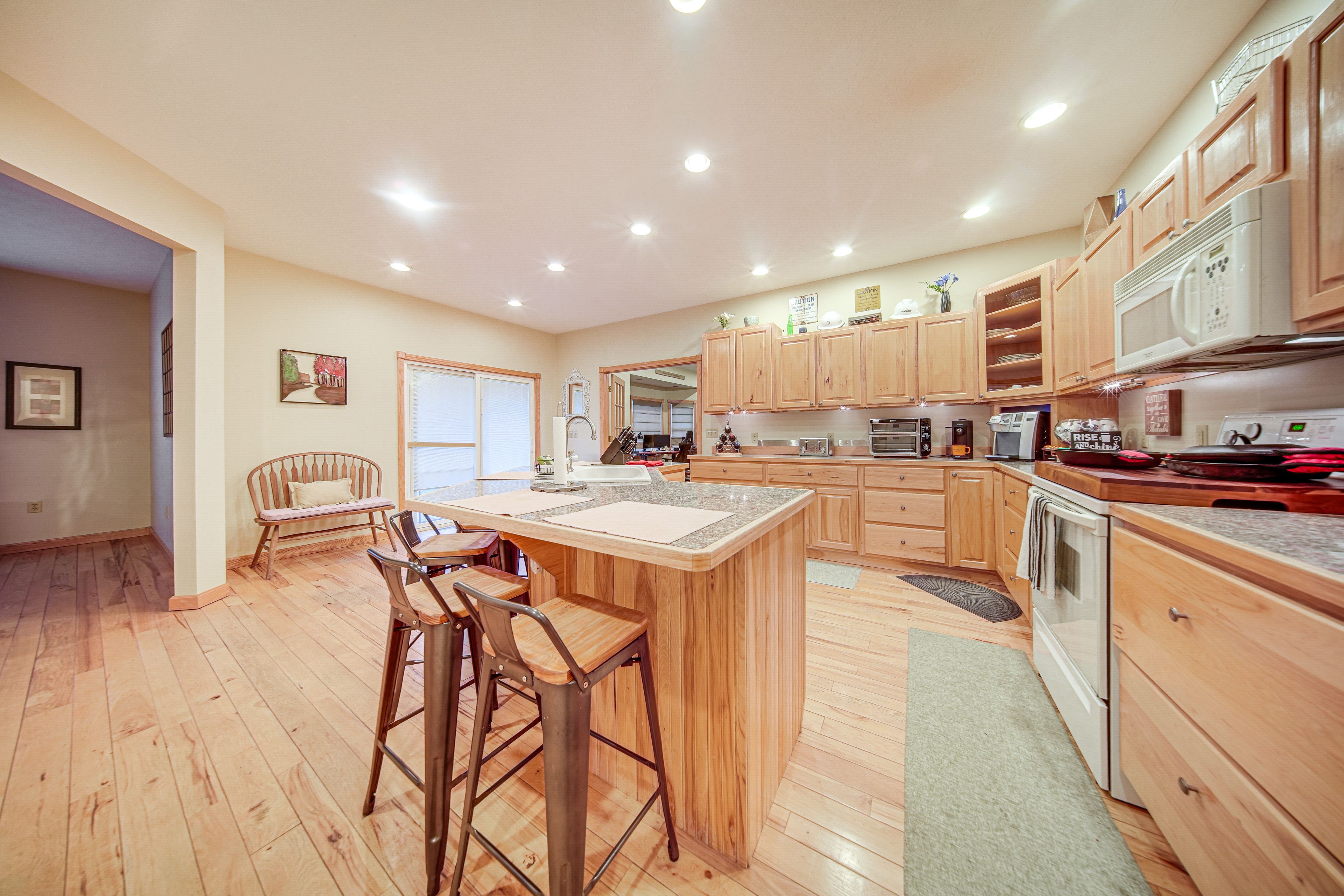 Breakfast Bar | 1st Floor