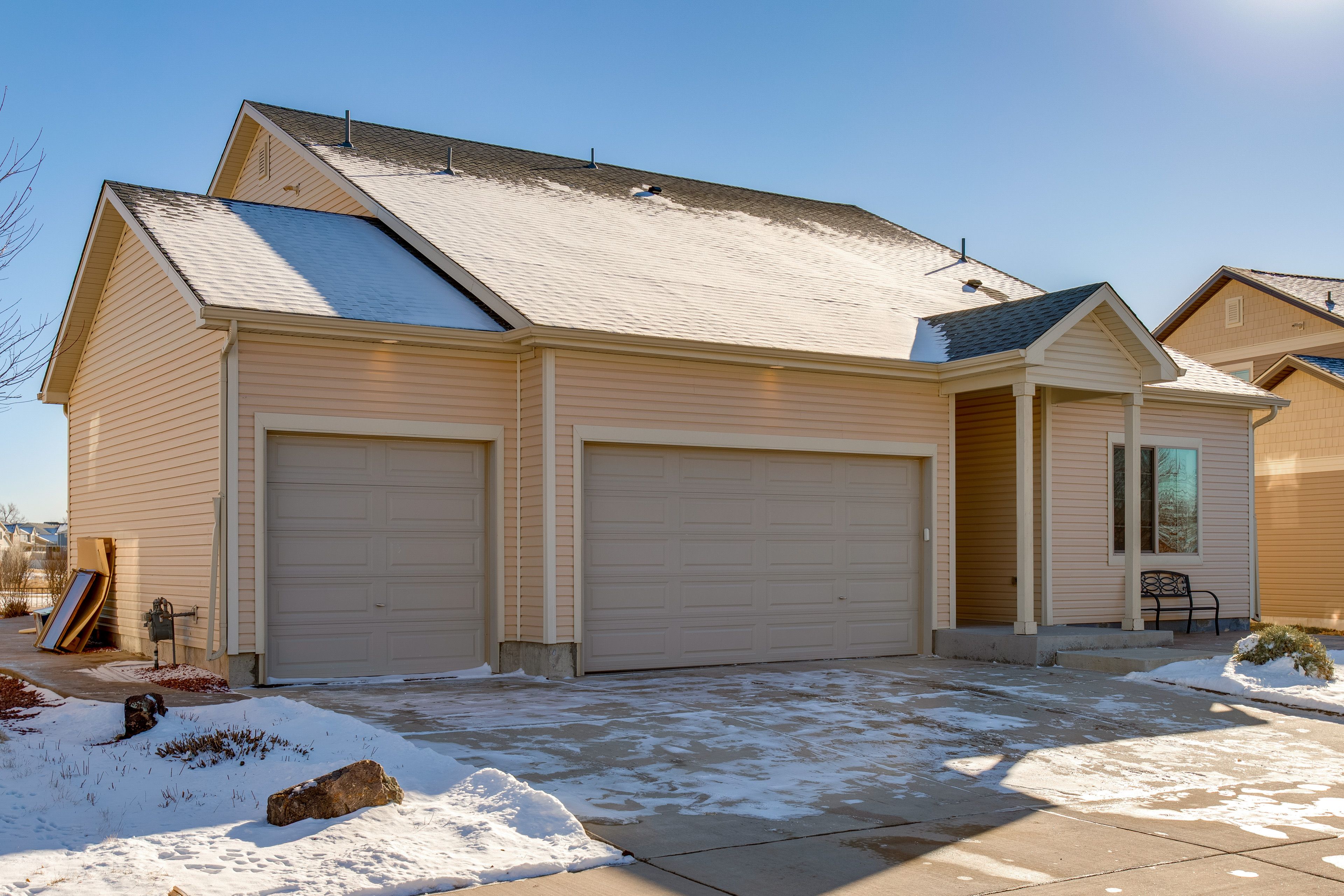 Parking | Driveway (2 Vehicles)