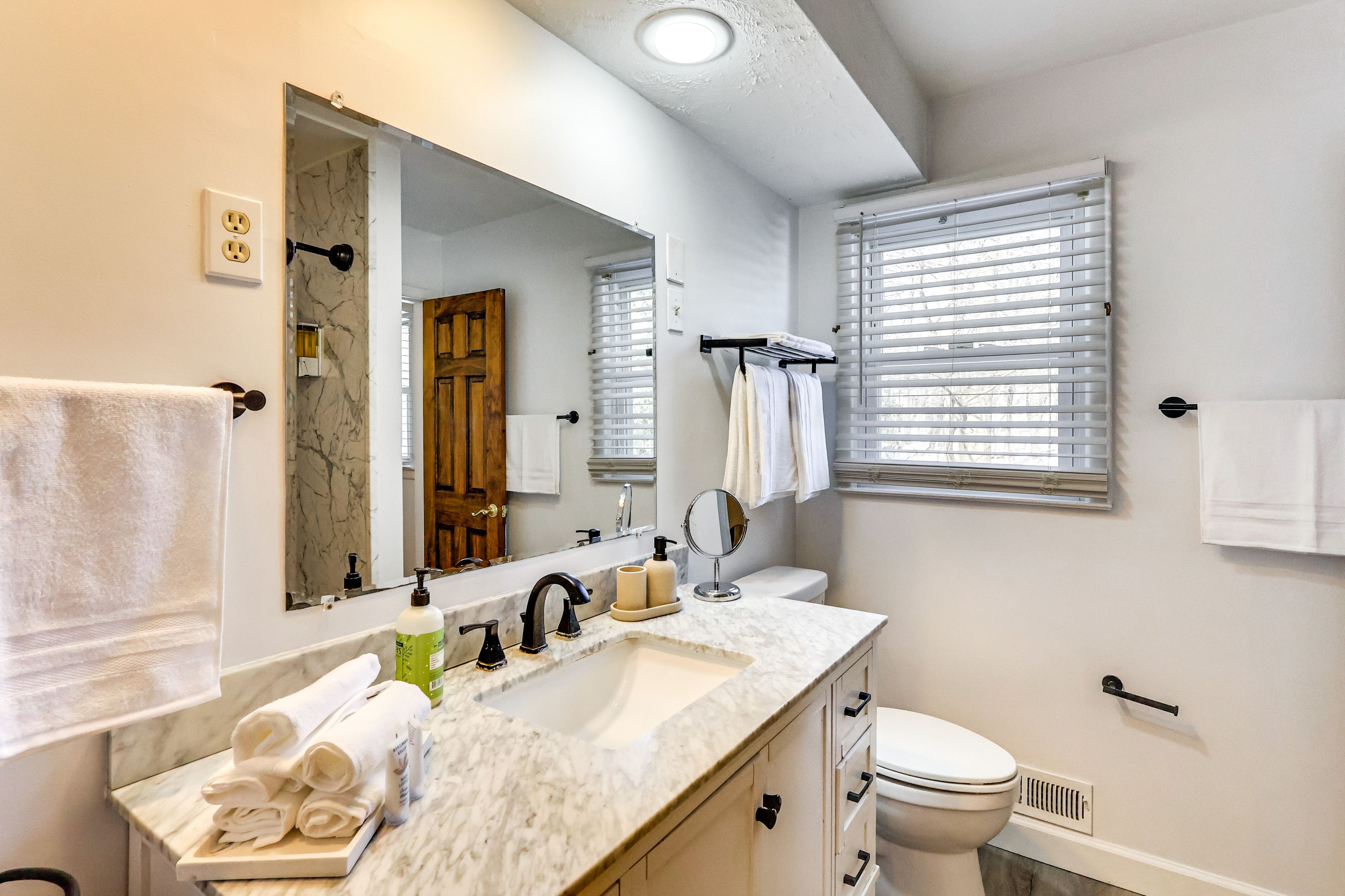 Full Bathroom | 3rd Level