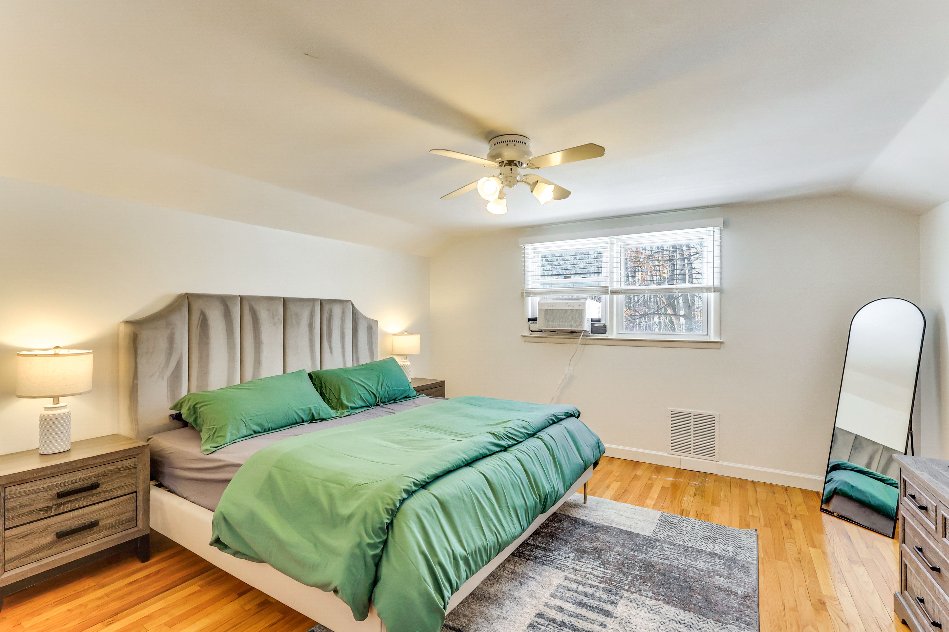 Bedroom 1 | King Bed | 3rd Level