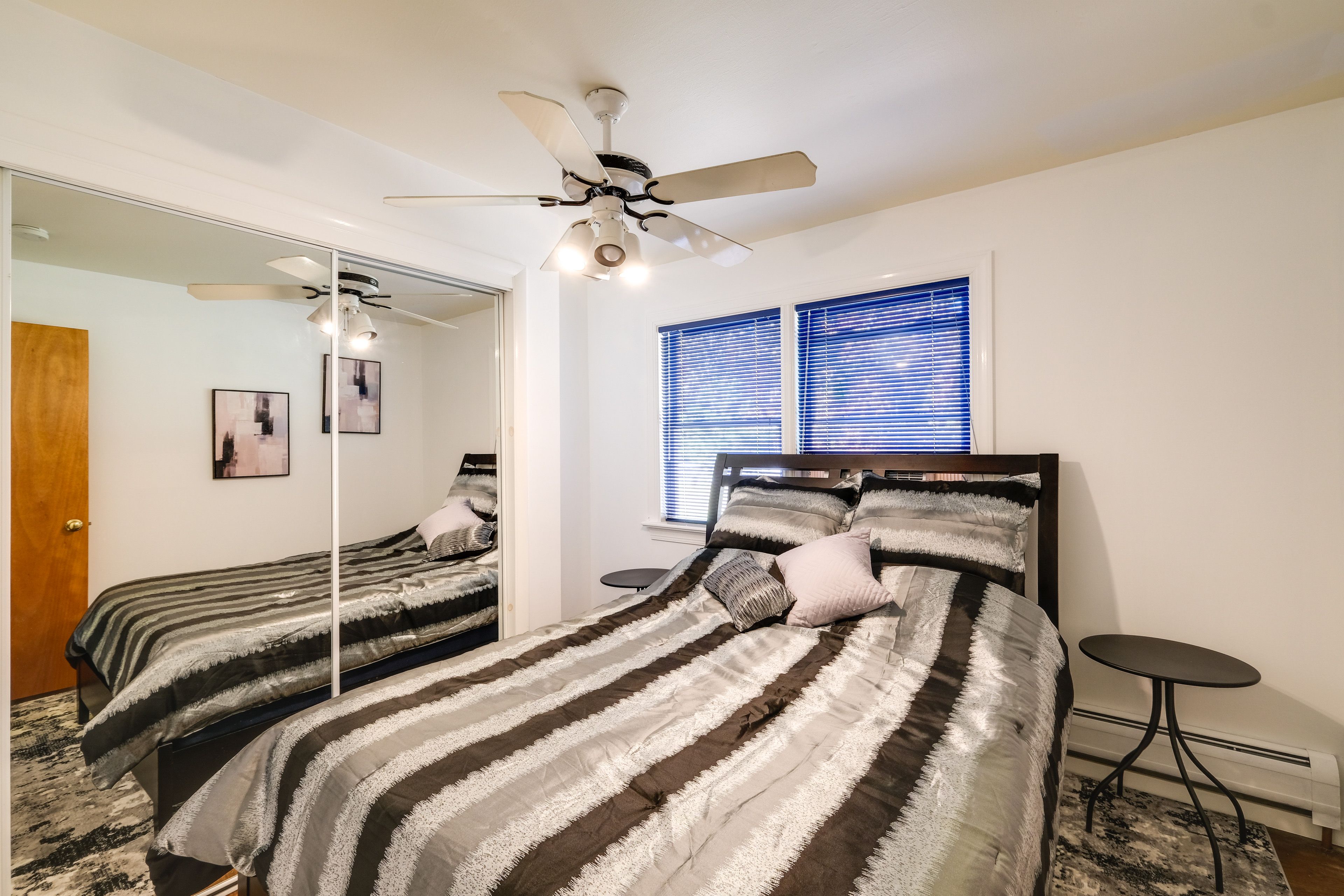 Bedroom 2 | Queen Bed