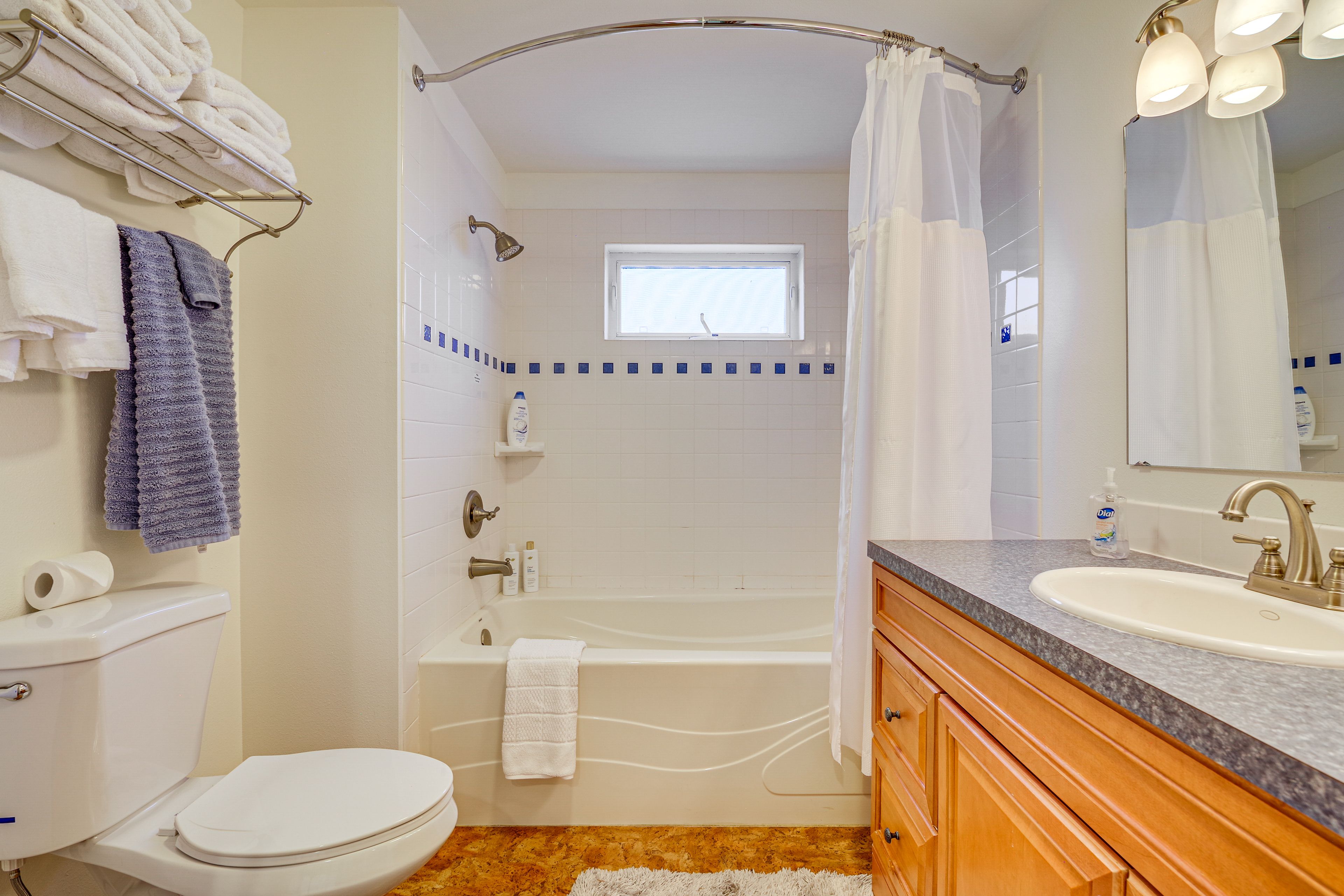 Full Bath | Upper Level